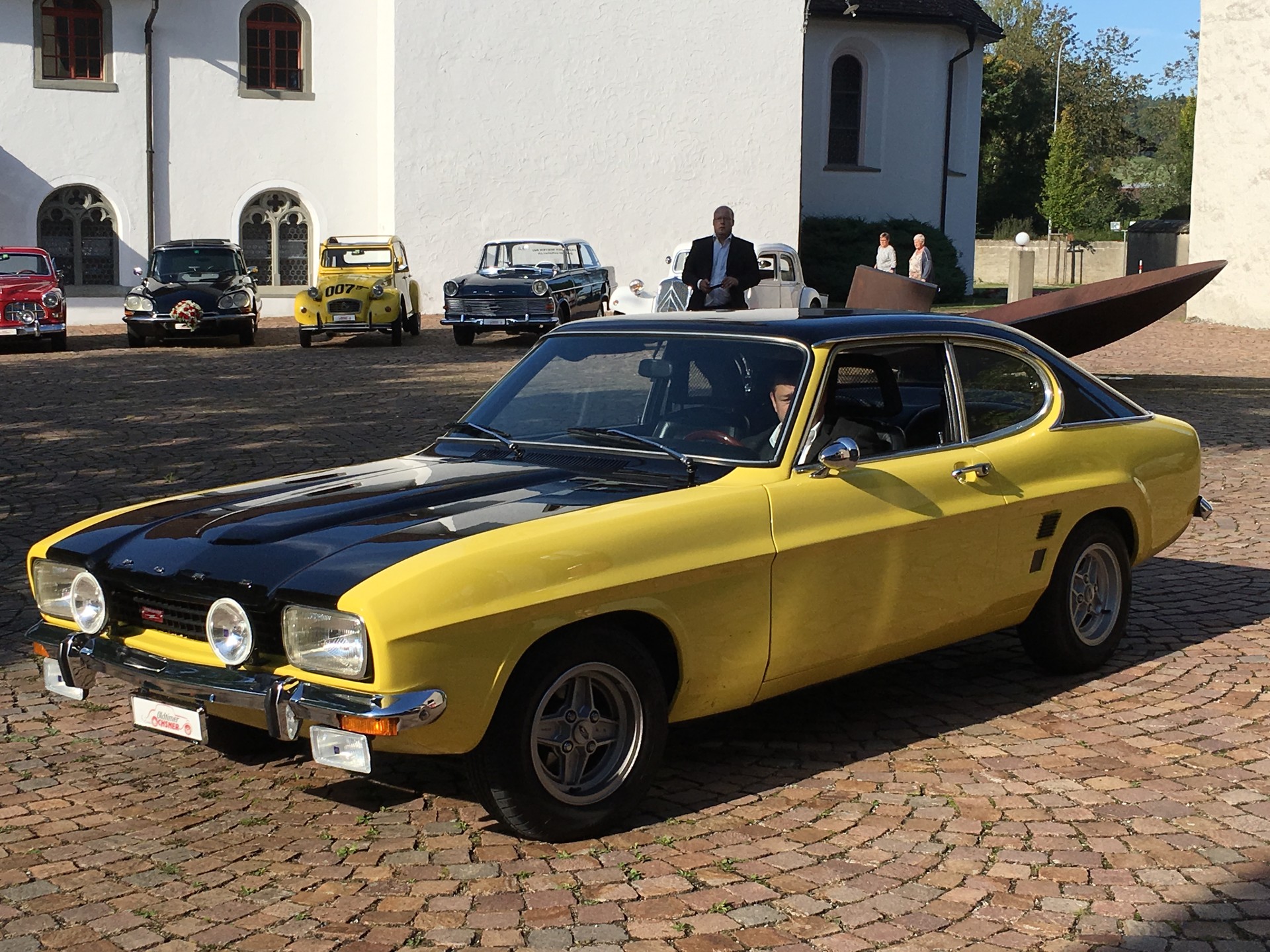 FORD CAPRI-showroom-element-2