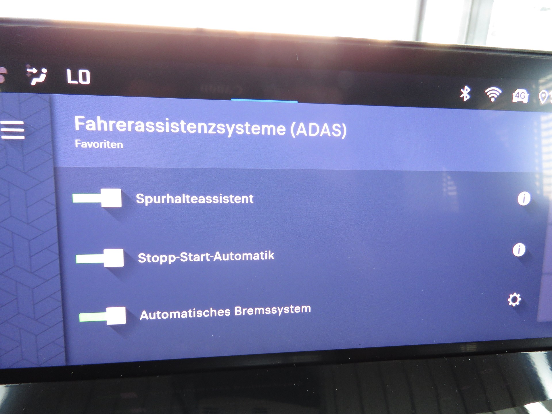 CITROEN C4 X 1.2 Pure Tech Swiss Edition EAT8 (Automat)-image-18