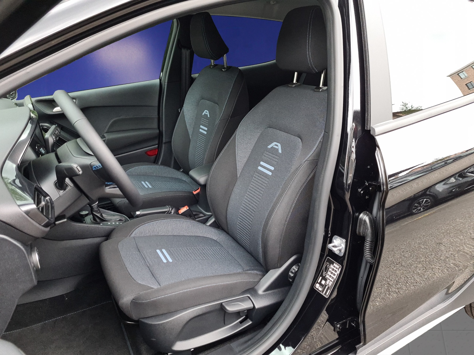 FORD Fiesta 1.0i EcoBoost Hybrid 125 PS ACTIVE X AUTOMAT-image-6