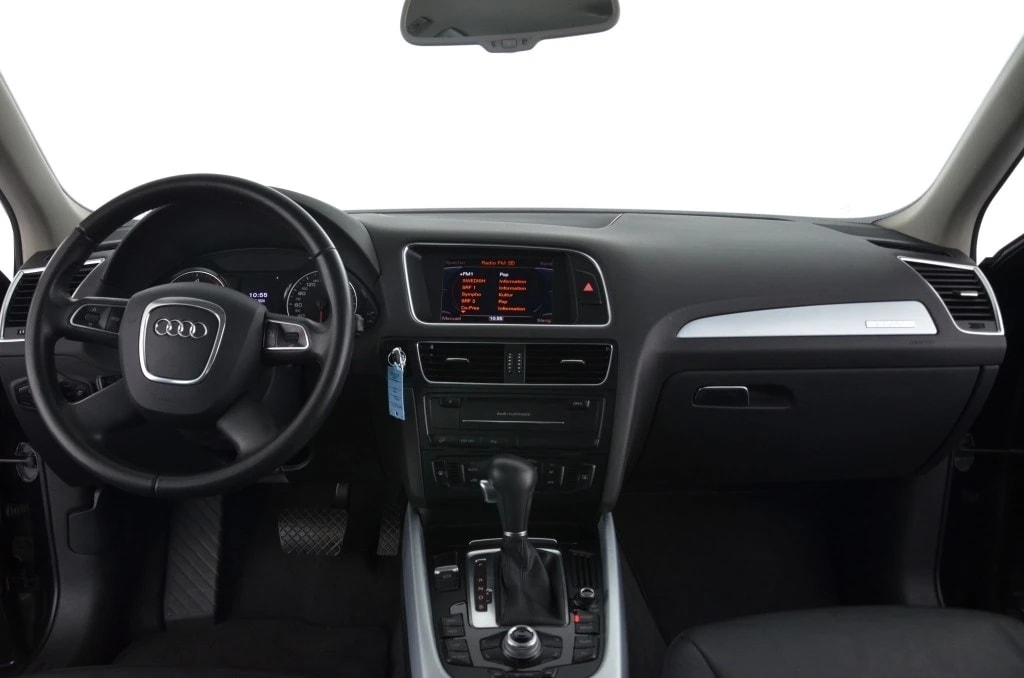 AUDI Q5 3.0 TDI quattro S-tronic-image-6