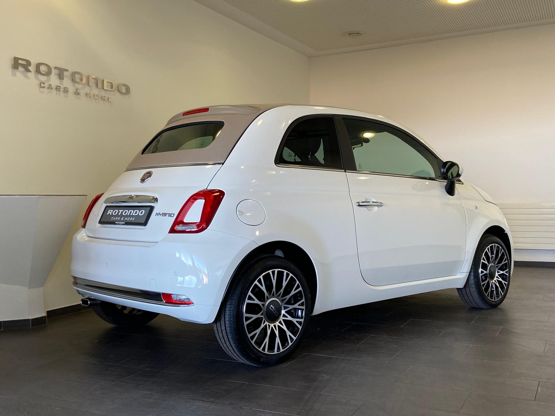 FIAT 500C 1.0 N3 MildHybrid Lounge Premium-image-1
