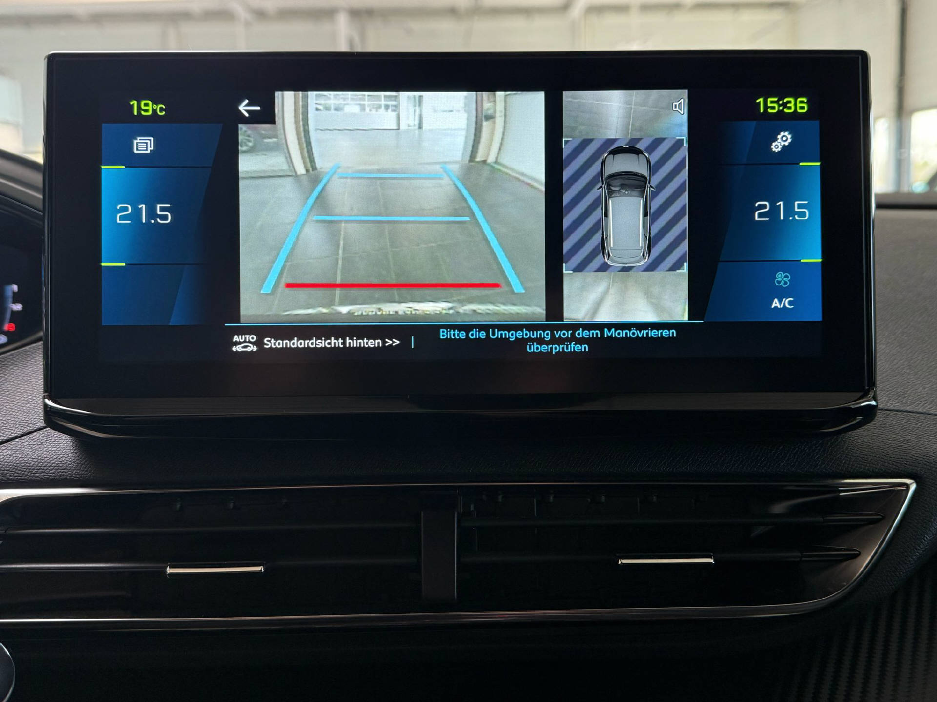 PEUGEOT 3008 1.6 Plug-in Hybrid Allure Pack-image-10
