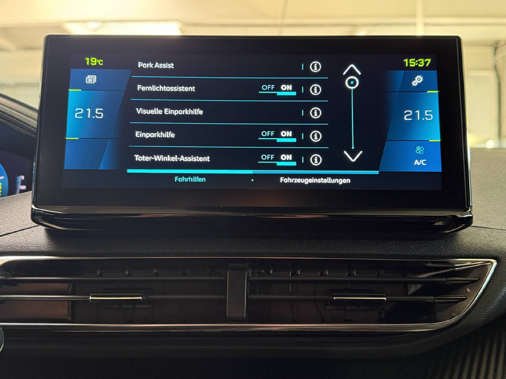 PEUGEOT 3008 1.6 Plug-in Hybrid Allure Pack-image-13