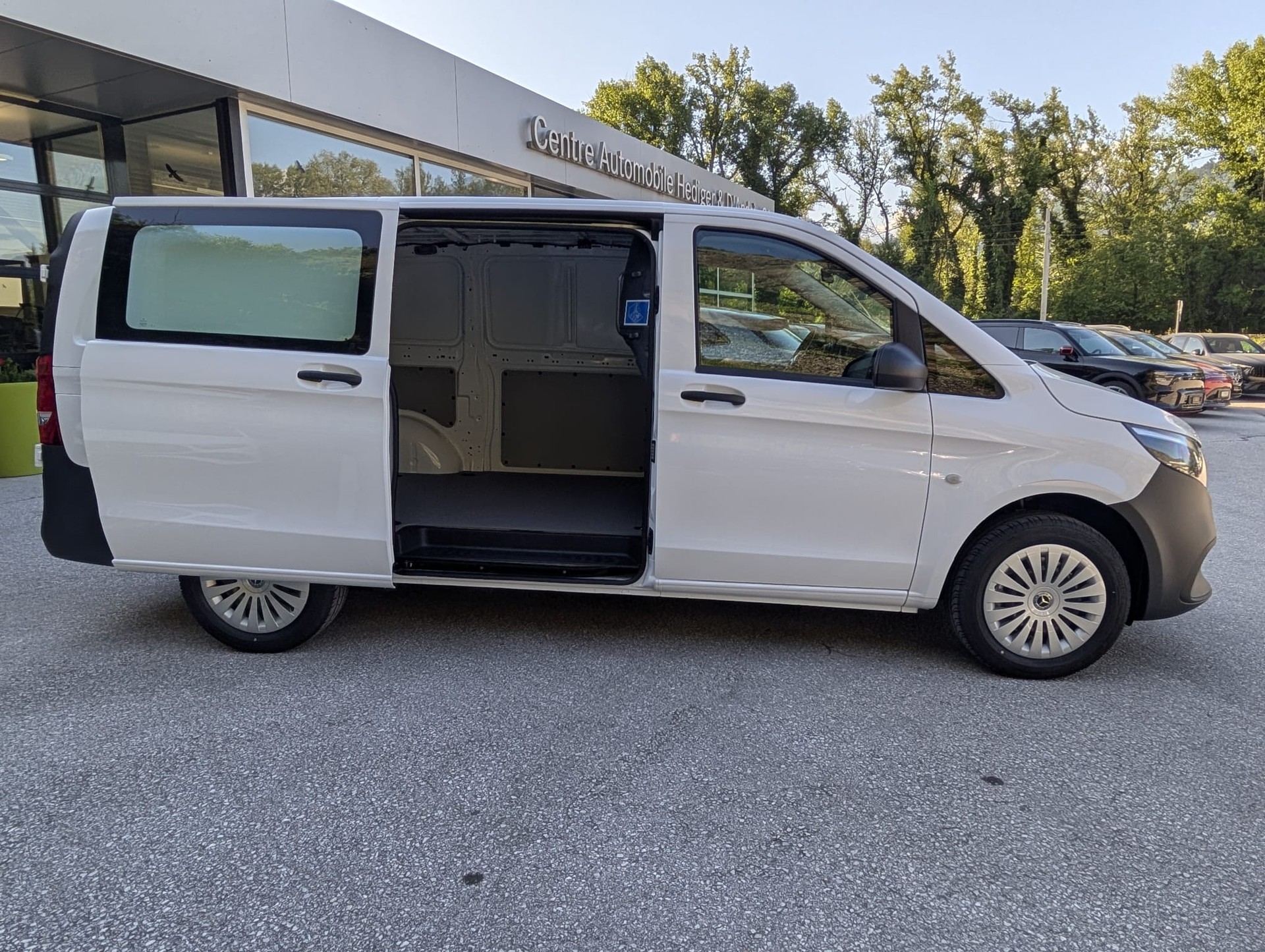 MERCEDES-BENZ Vito 116 CDI Lang Pro 9G-Tronic 4M-image-9