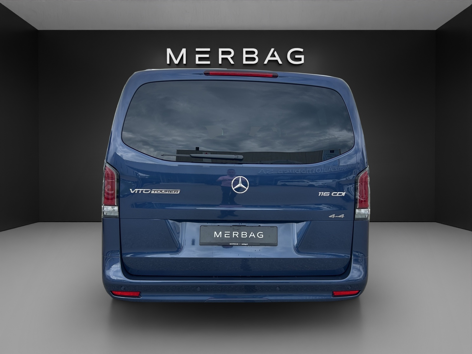 MERCEDES-BENZ Vito 116 CDI Lang Tourer 9G-Tronic 4M Select-image-4