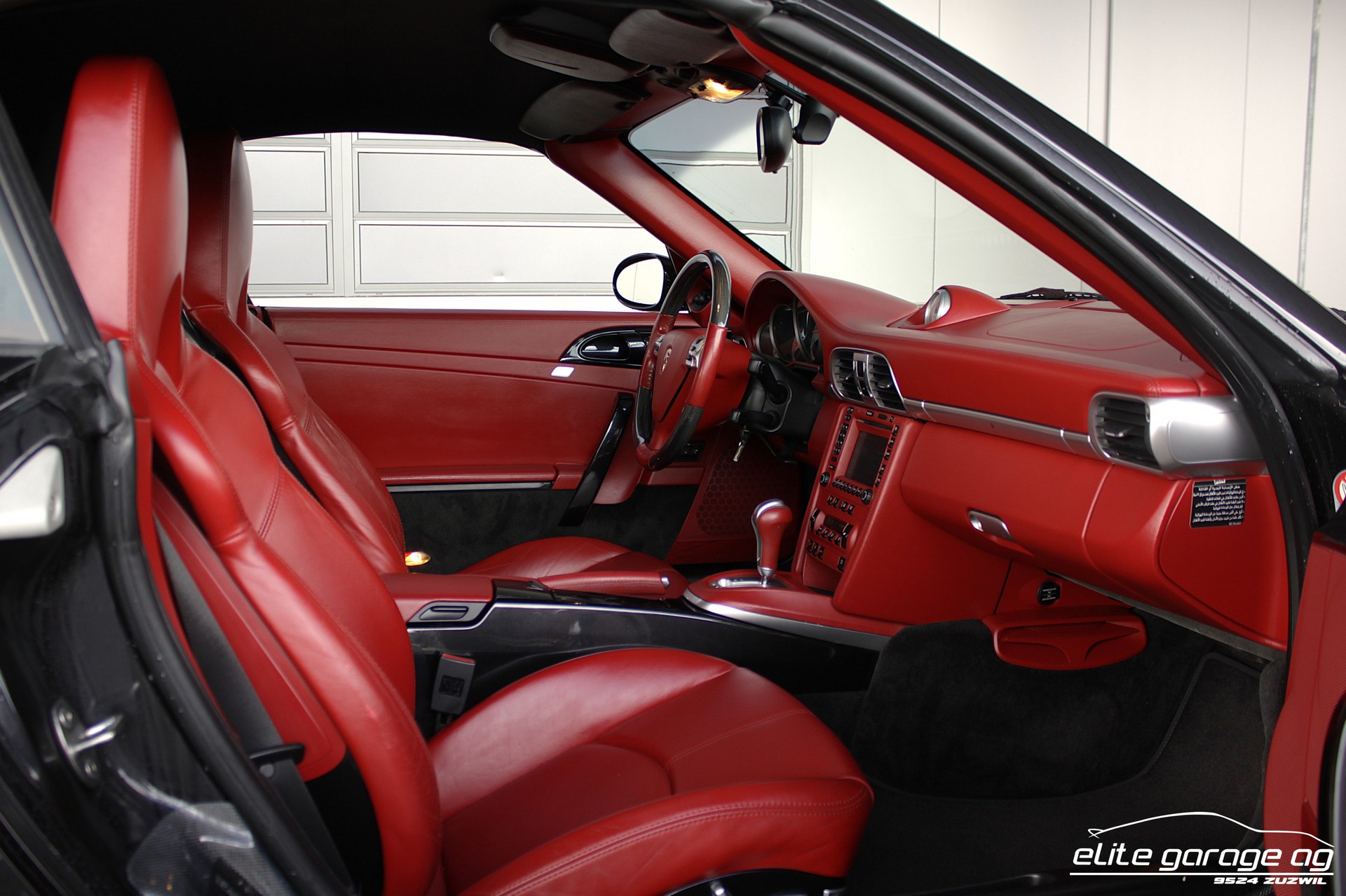 PORSCHE 911 Cabrio Turbo Tiptronic-image-14