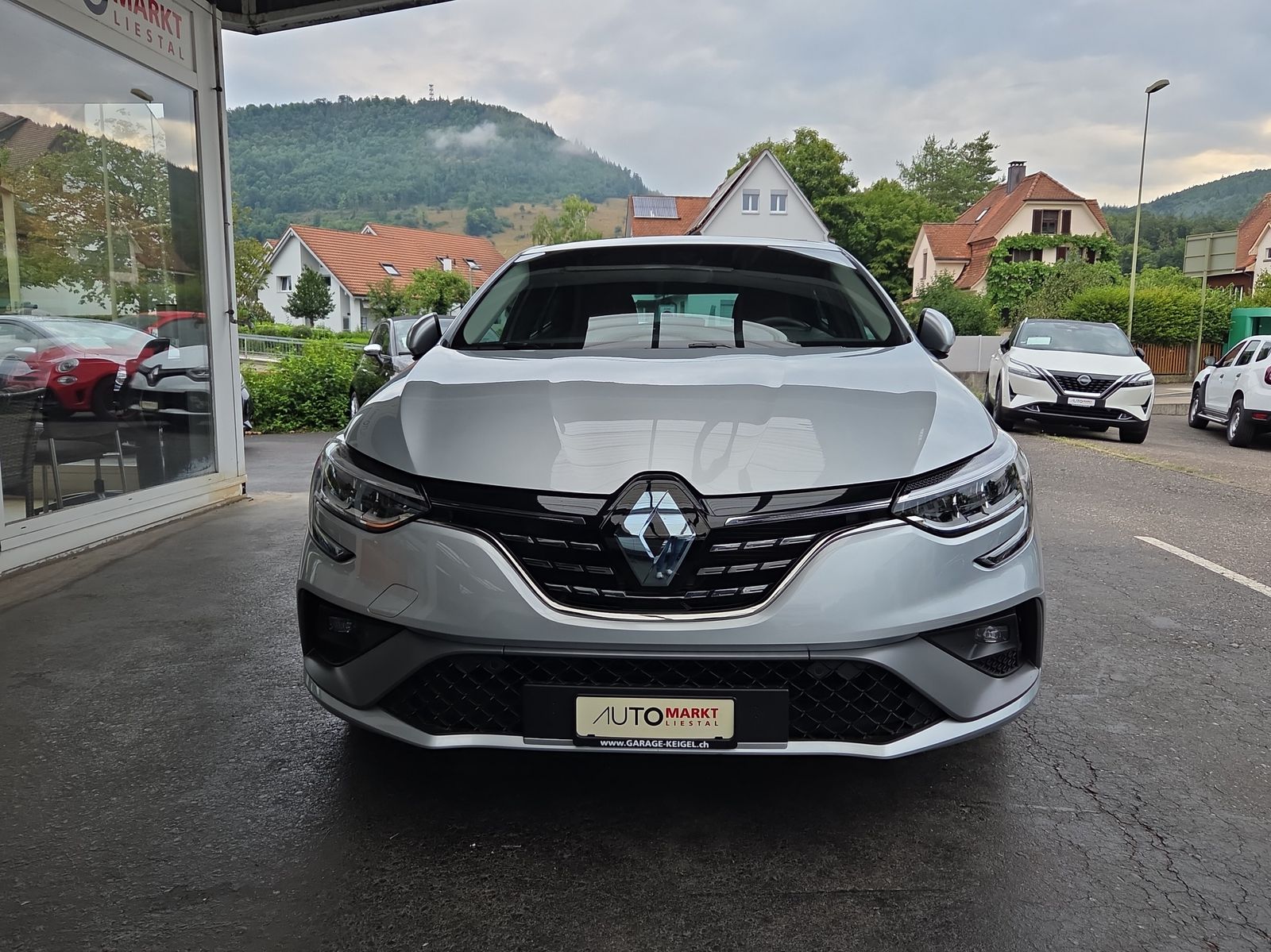 RENAULT Mégane Berline 1.3 16V R.S.Line EDC-image-3