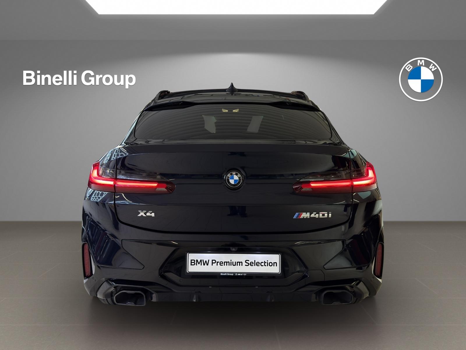 BMW X4 M40i-showroom-element-3