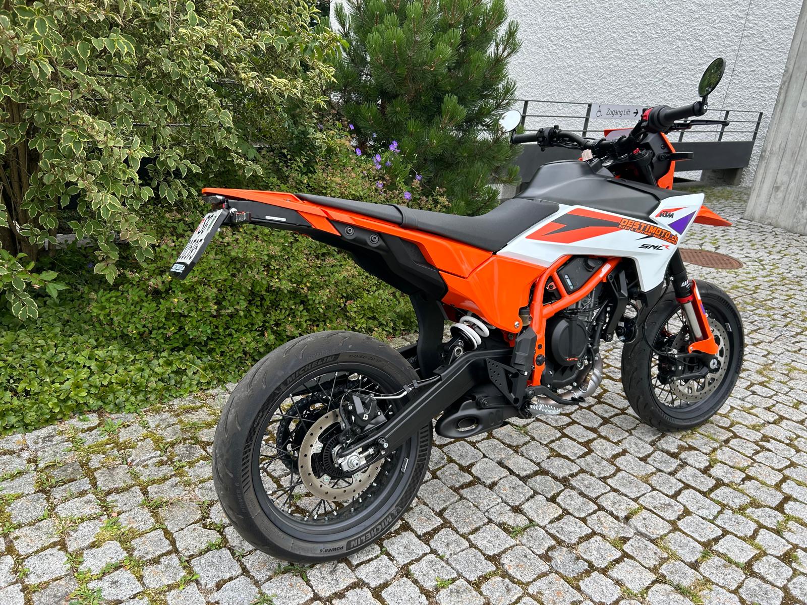 KTM SMC R-image-2