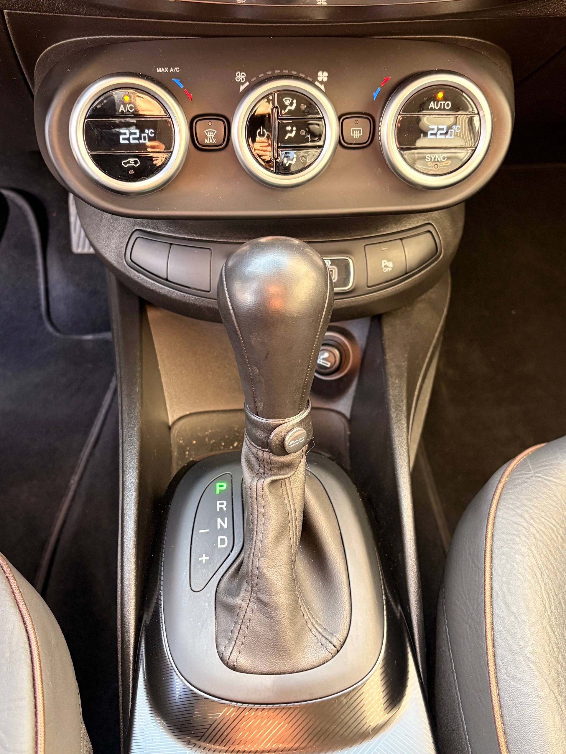 FIAT 500X 1.3 GSE City Cross-image-10