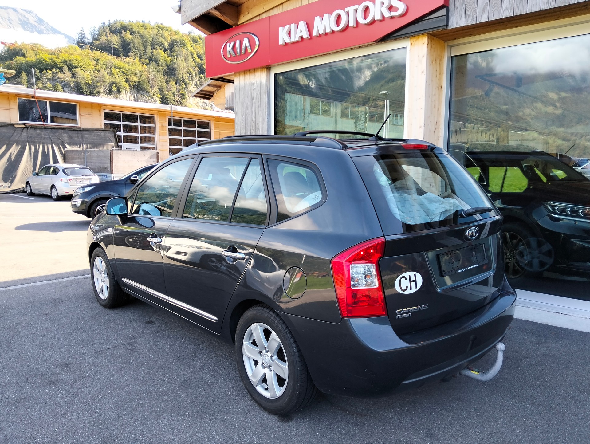 KIA Carens 2.0 CVVT Classic-image-7