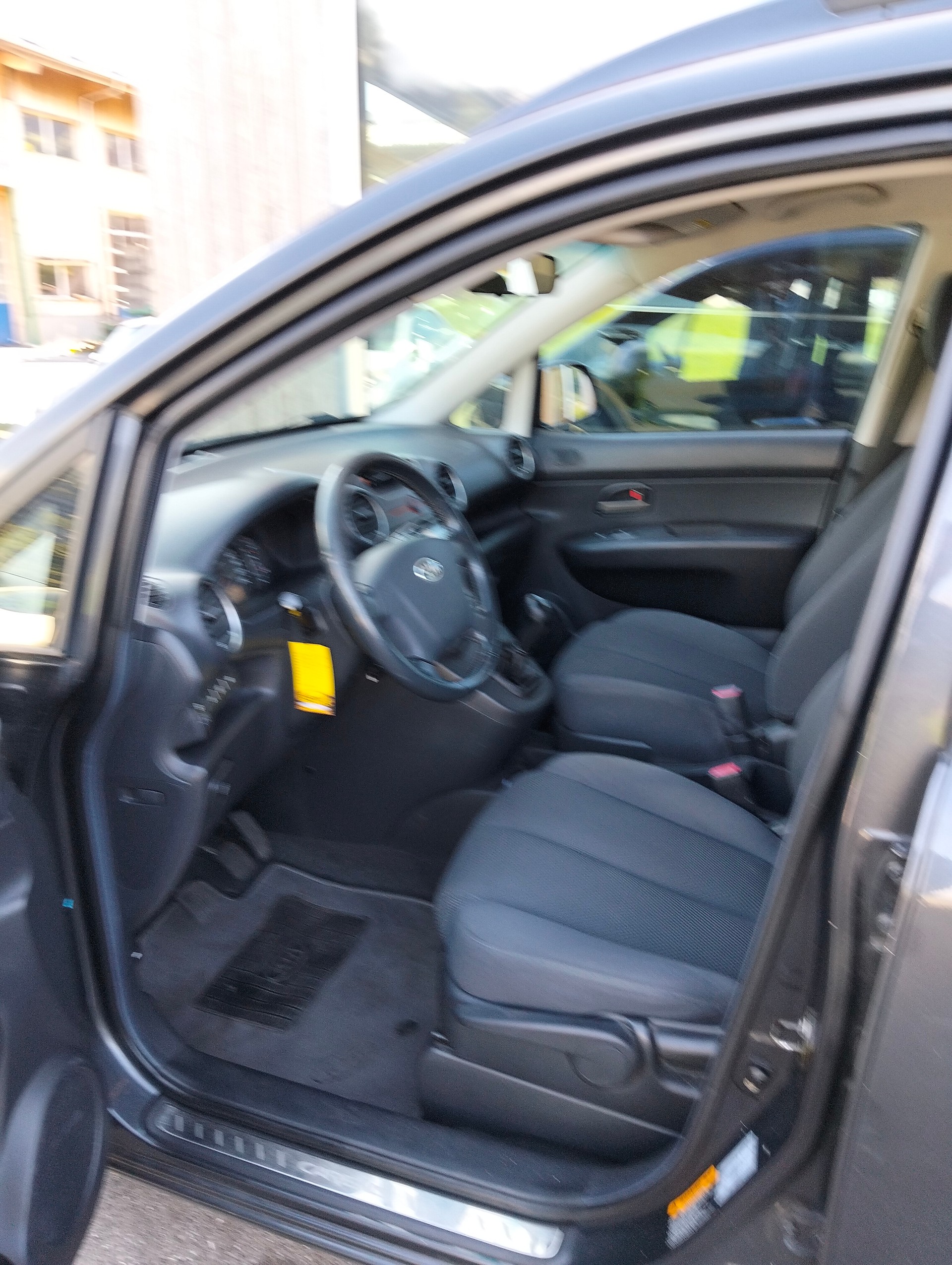 KIA Carens 2.0 CVVT Classic-image-4