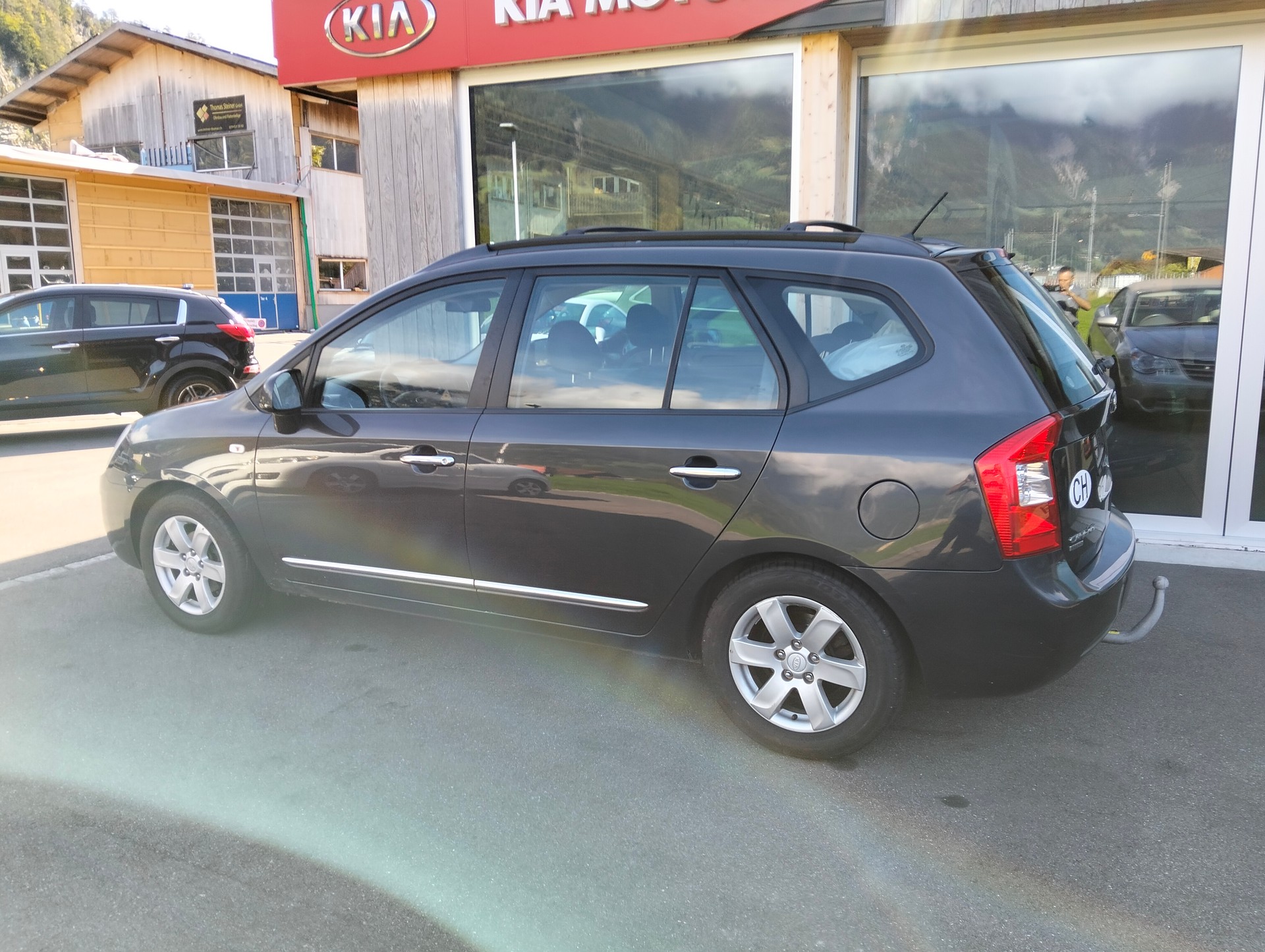 KIA Carens 2.0 CVVT Classic-image-6