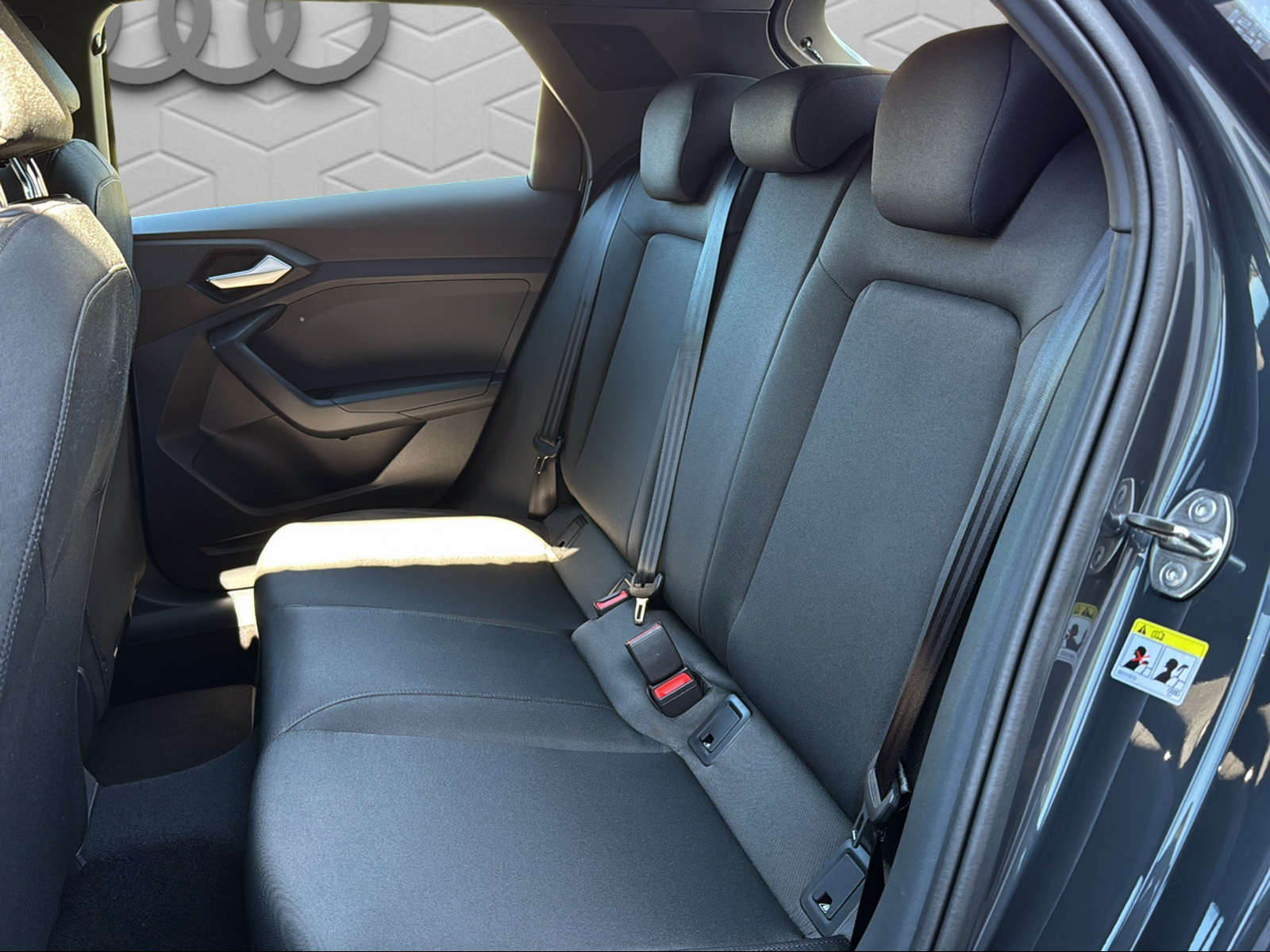 AUDI A1 Sportback 30 TFSI Attraction S-tronic-image-12