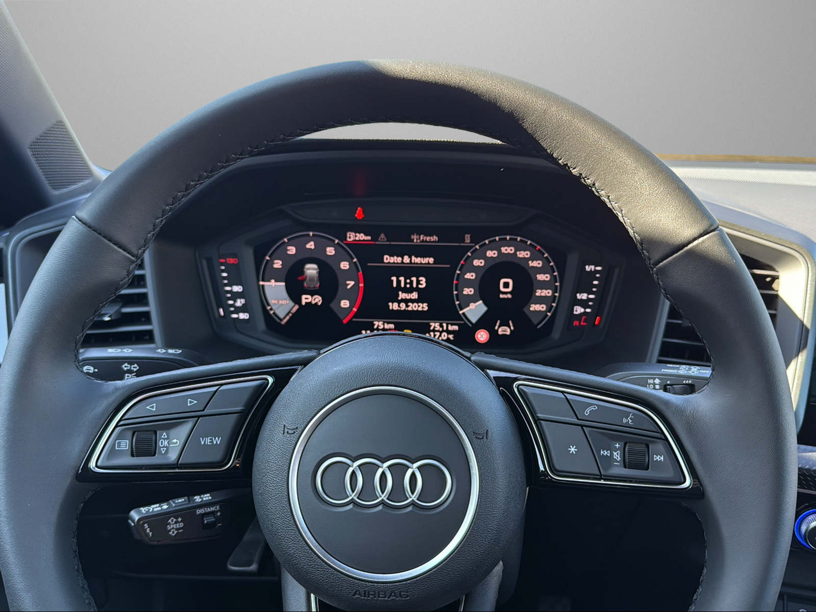 AUDI A1 Sportback 30 TFSI Attraction S-tronic-image-8