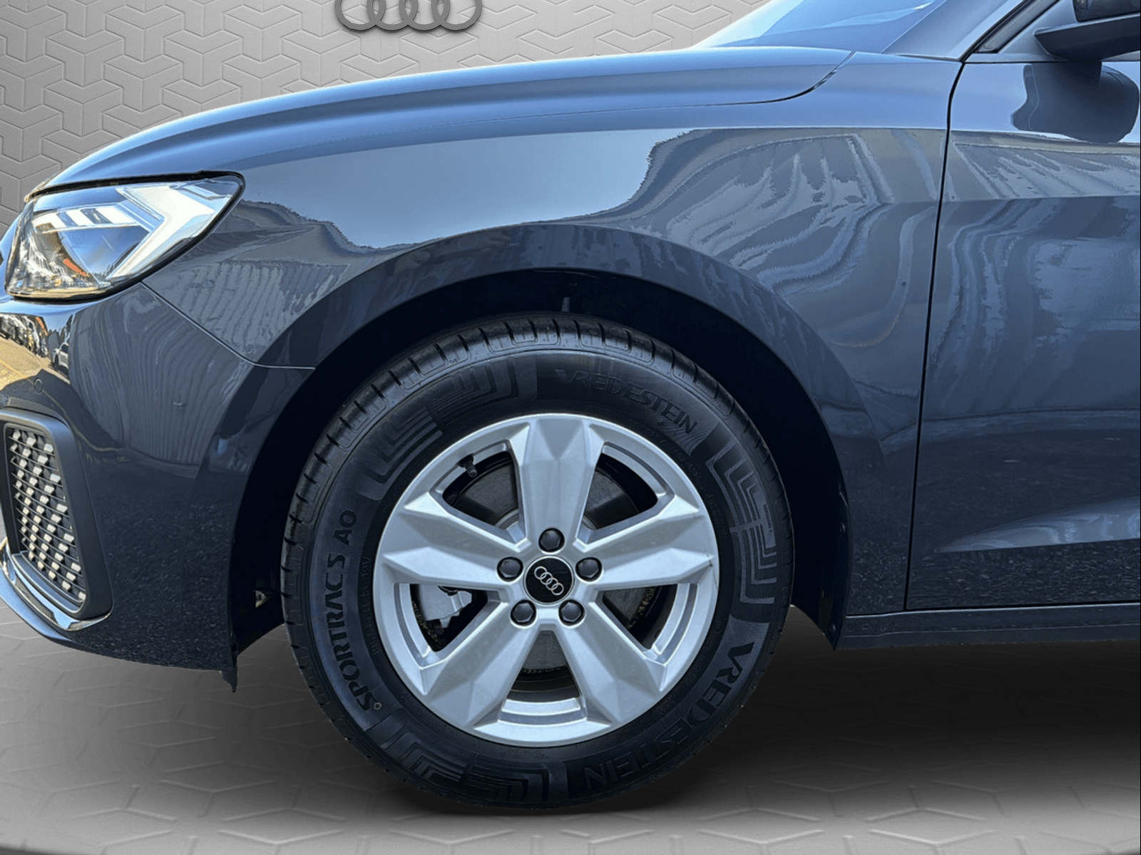 AUDI A1 Sportback 30 TFSI Attraction S-tronic-image-5
