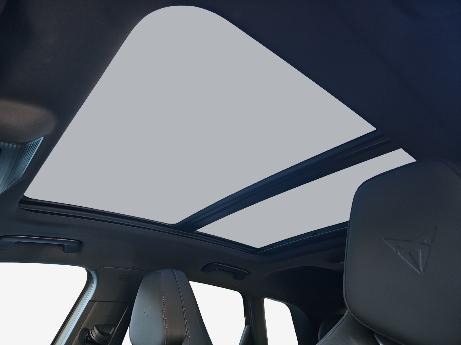 CUPRA Terramar 1.5 eHybrid DSG Black Symphony-image-14
