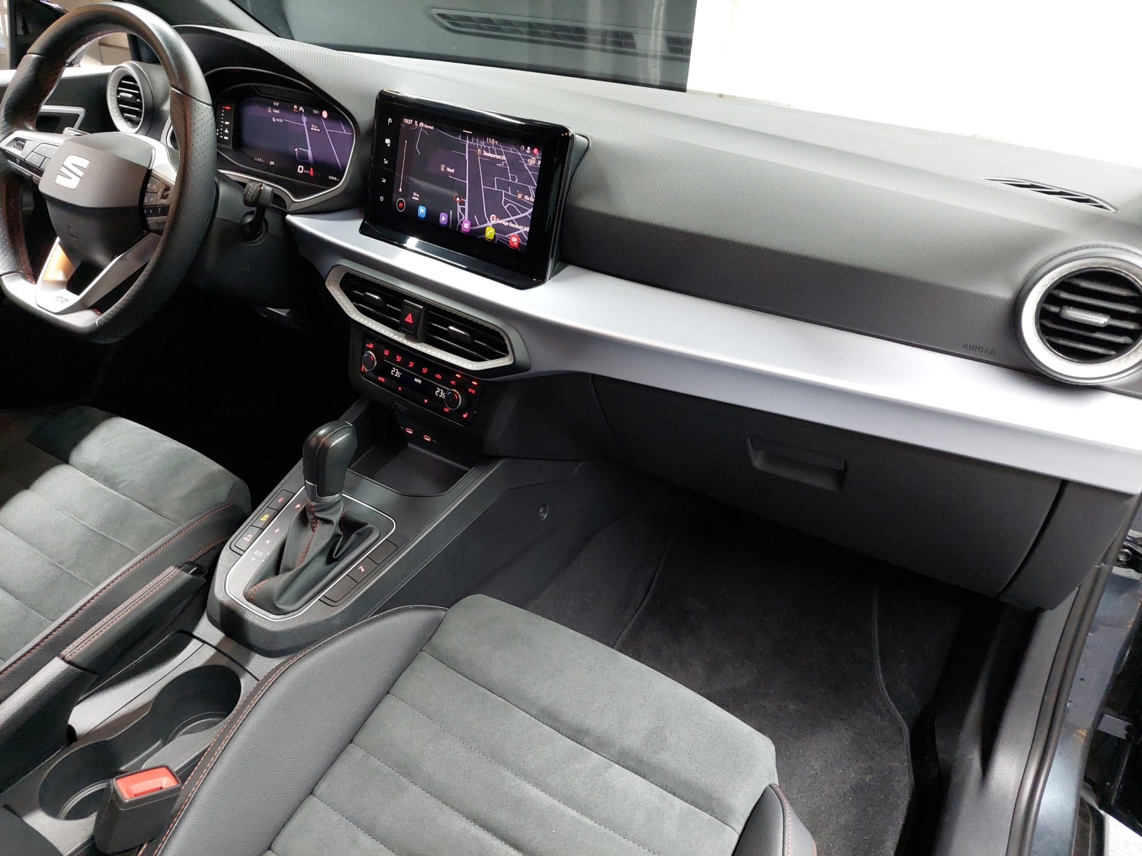 SEAT Ibiza 1.0 EcoTSI FR DSG-image-9