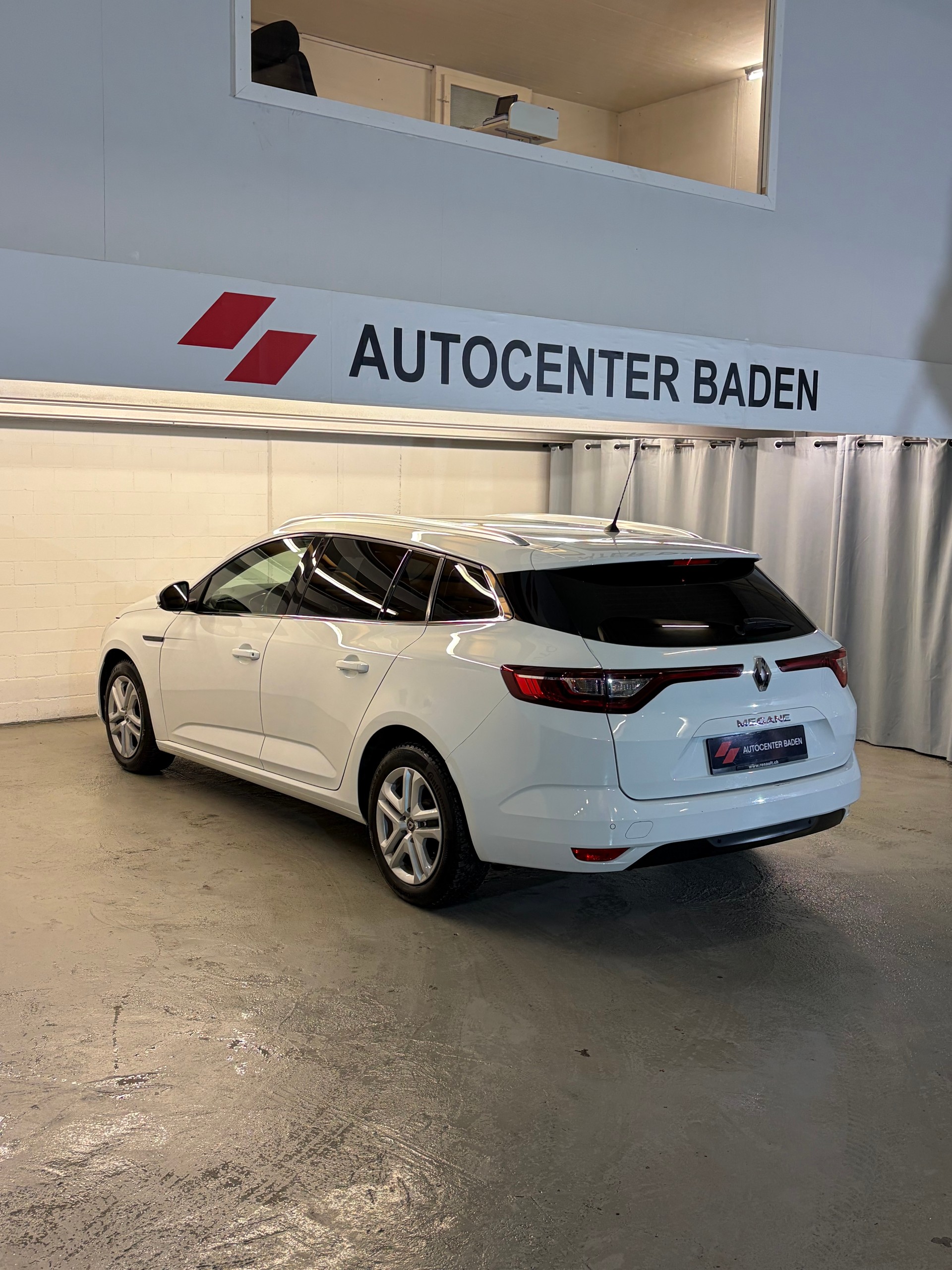 RENAULT Mégane Grandtour 1.5 dCi Business EDC-image-5