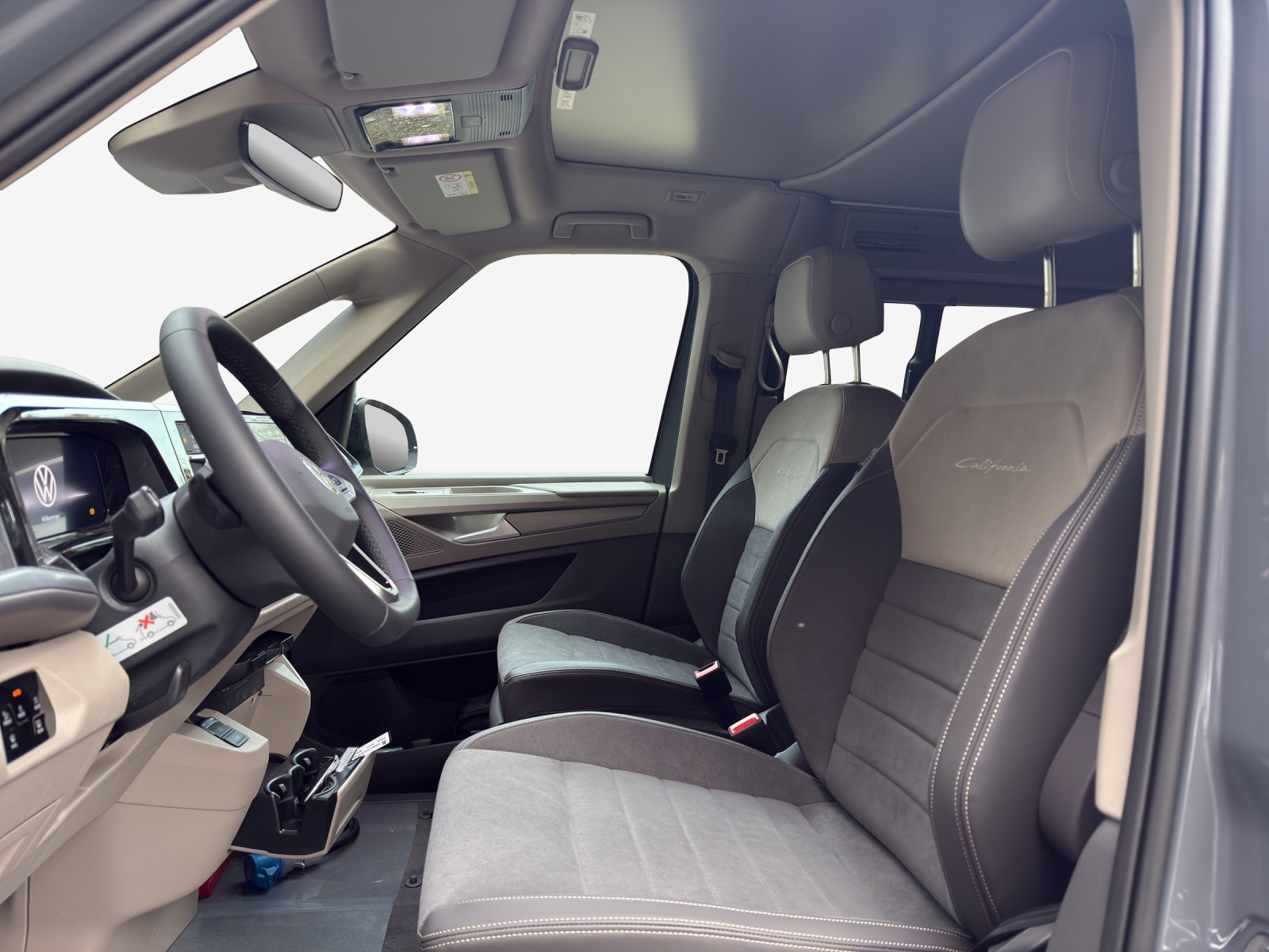 VW California eHybrid Ocean 4Motion-image-7