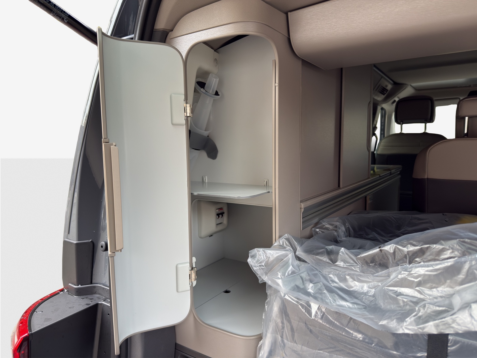 VW California eHybrid Ocean 4Motion-image-14