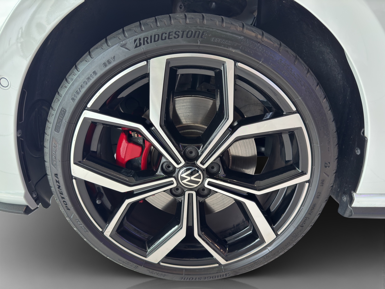 VW Polo 2.0 TSI GTI DSG-image-14