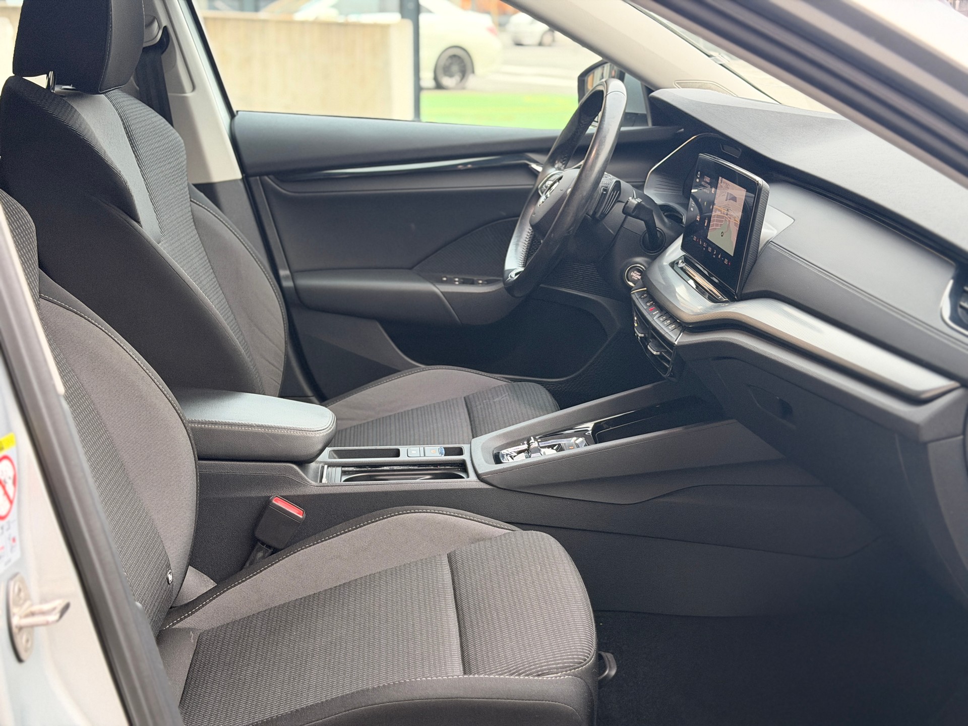 SKODA Octavia Combi 2.0 TDI DSG Ambition-image-25