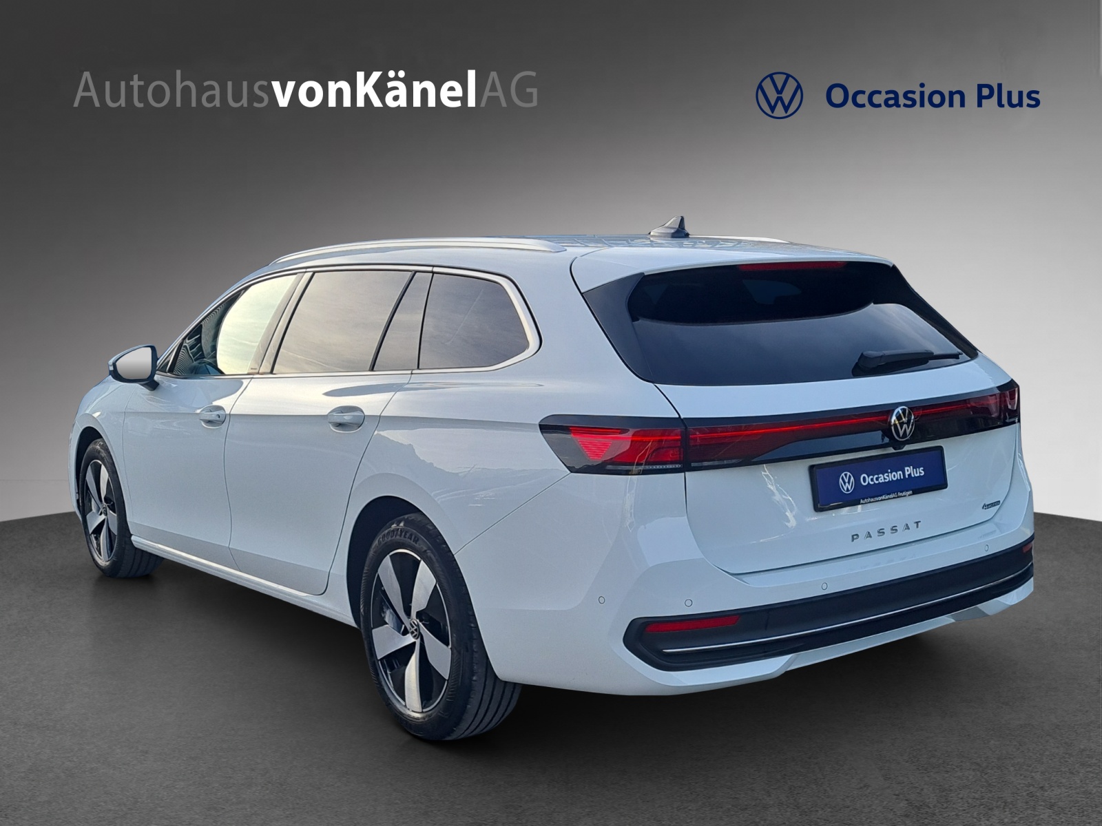 VW Passat Variant 2.0 TDI evo Business 4 Motion DSG-image-2