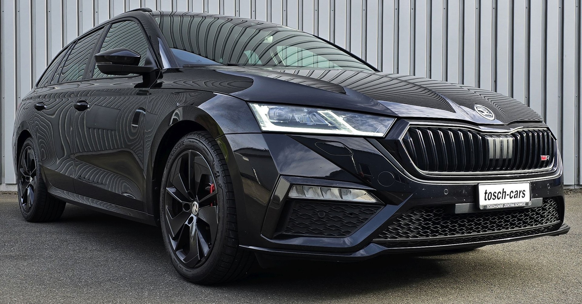 SKODA Octavia Combi 2.0 TSI DSG RS-image-2