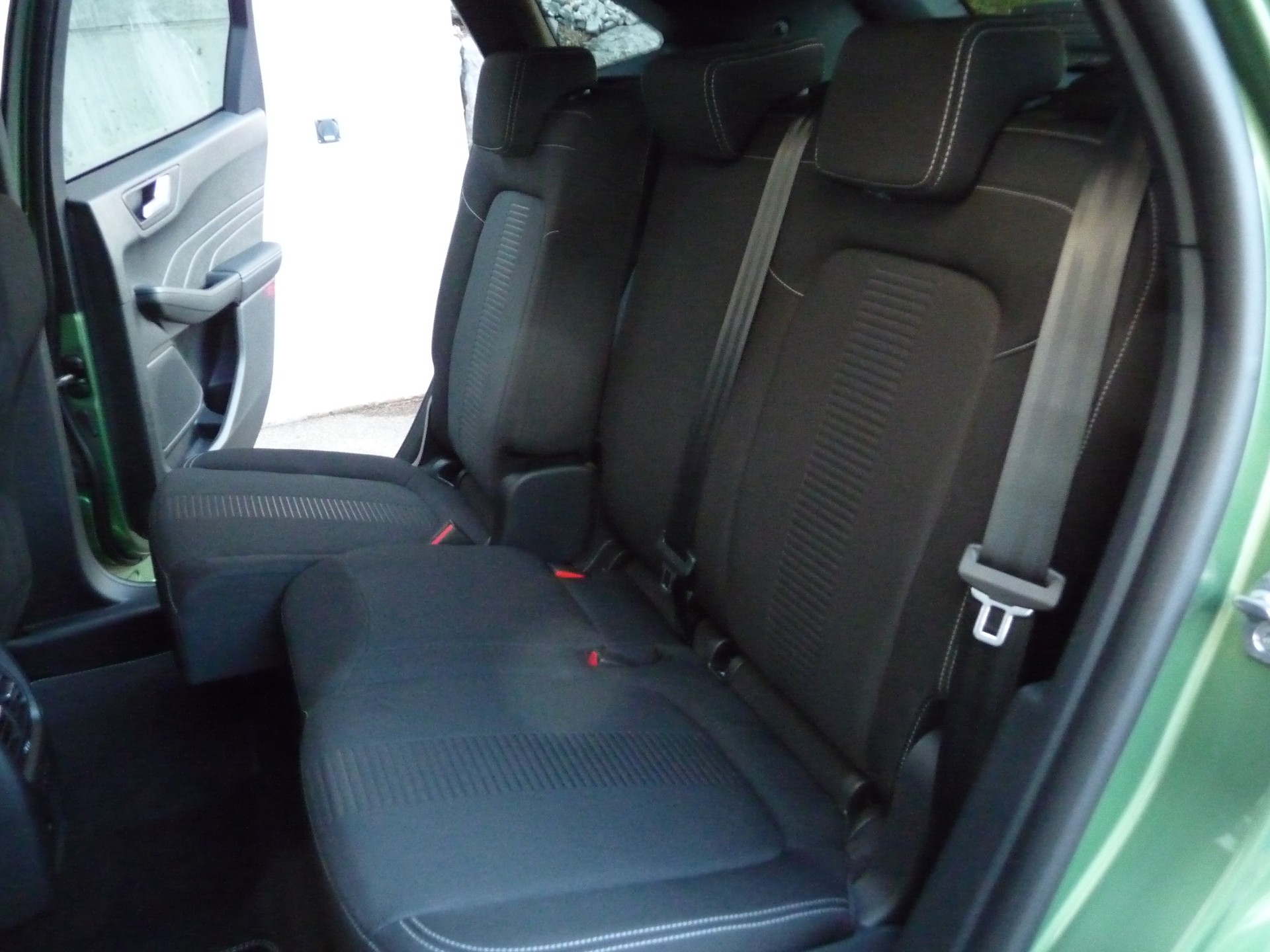 FORD Kuga 2.5 FHEV Active FWD mit Anhängekupplung-image-7