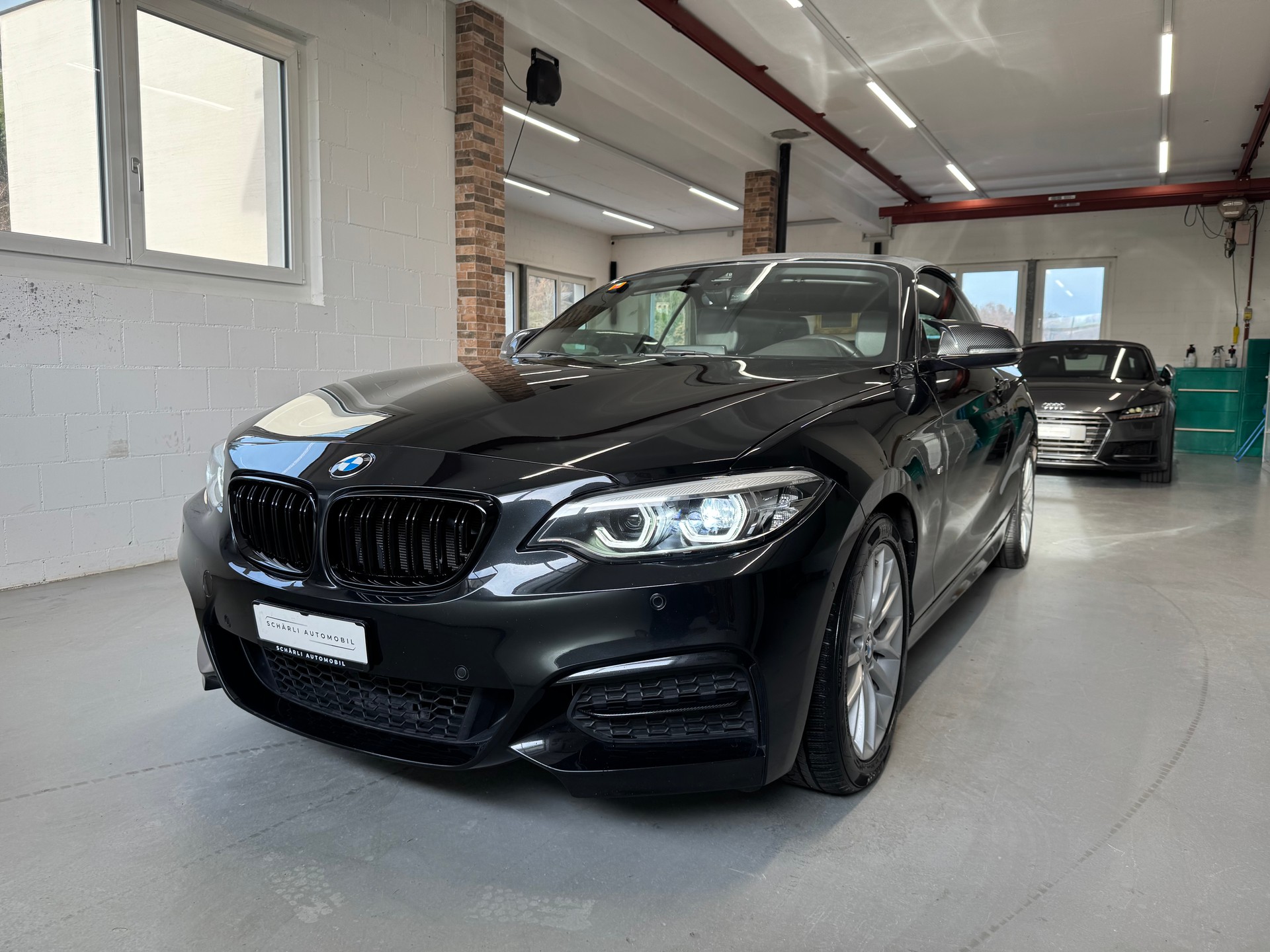 BMW M240i xDrive Steptronic-image-8