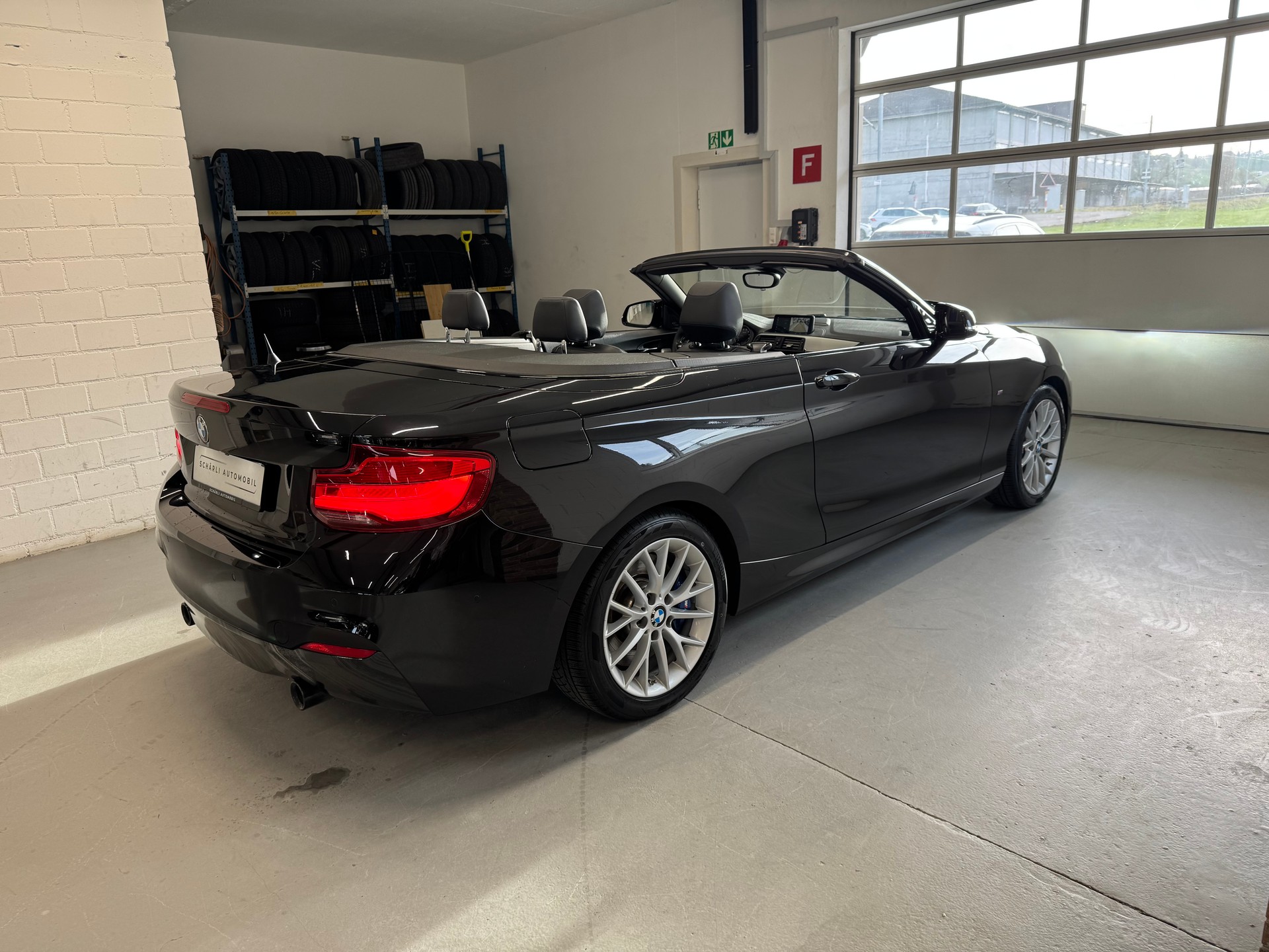 BMW M240i xDrive Steptronic-image-3