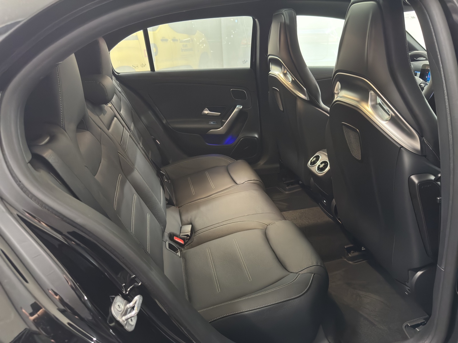 MERCEDES-BENZ AMG A 45 S 4Matic+-image-9