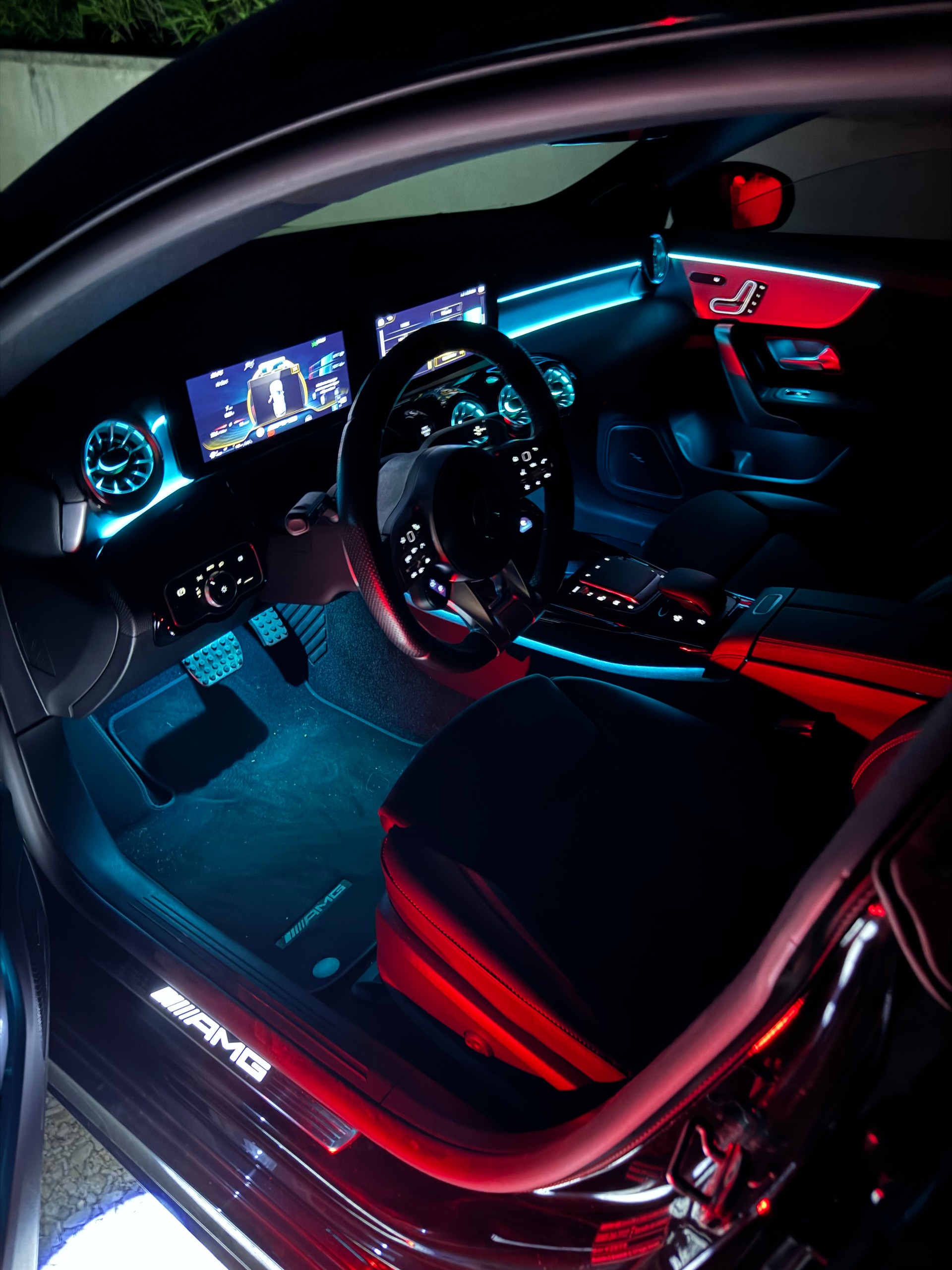 MERCEDES-BENZ CLA Shooting Brake 45 S AMG 4Matic+ 8G-DCT-image-4