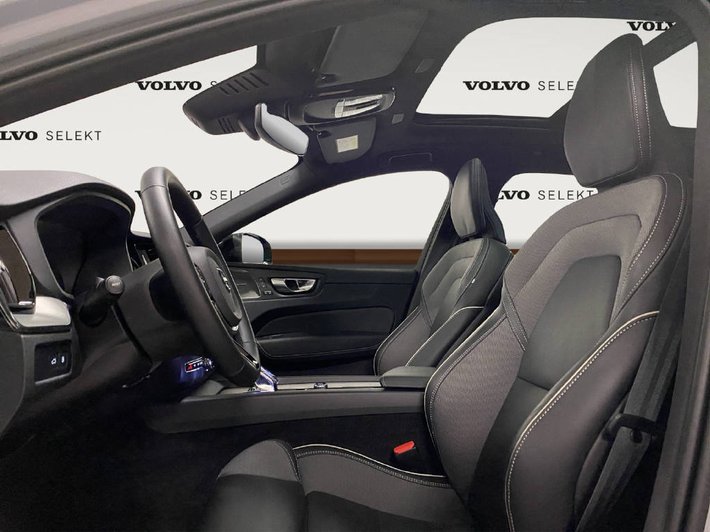 VOLVO XC60 2.0 T8 TE Plus Dark eAWD-image-6