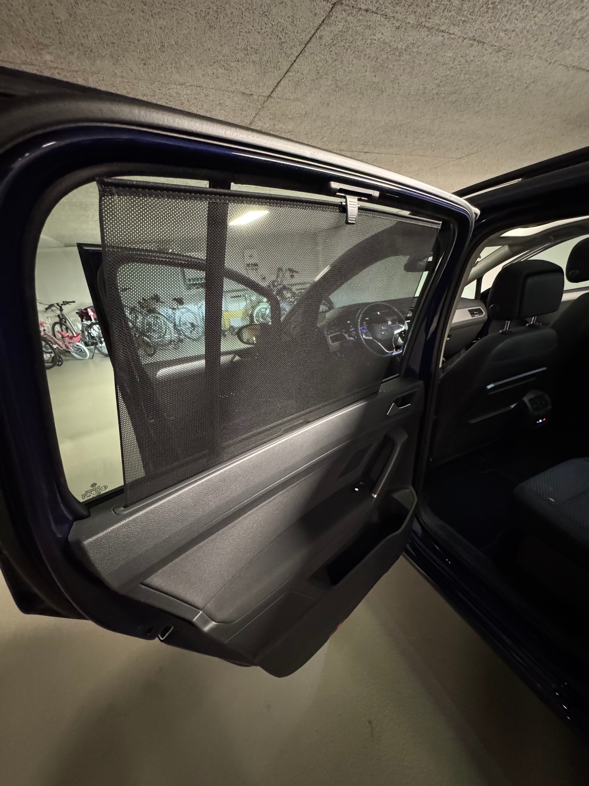 VW Touran 2.0 TDI Comfortline-image-15