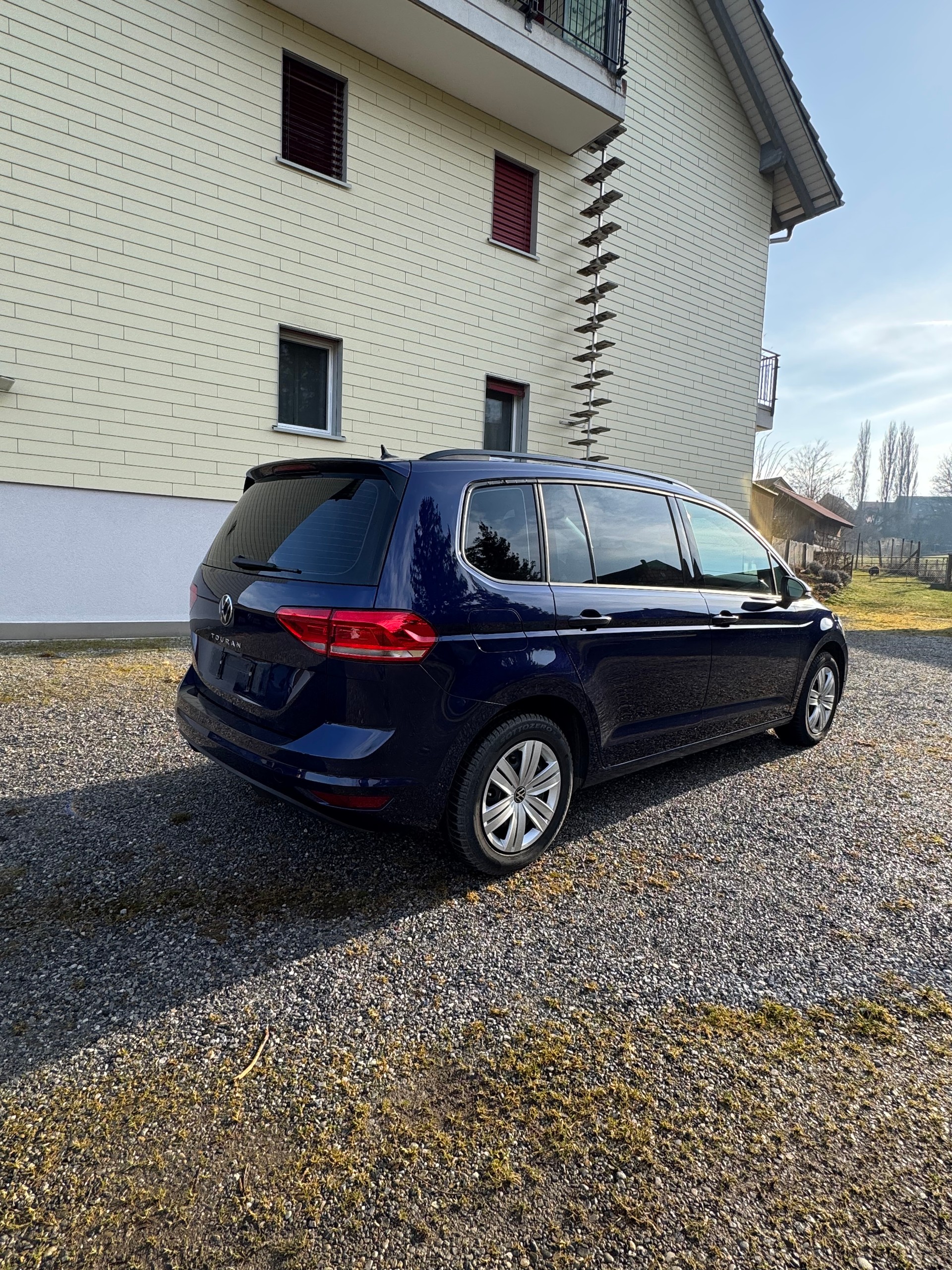 VW Touran 2.0 TDI Comfortline-image-3