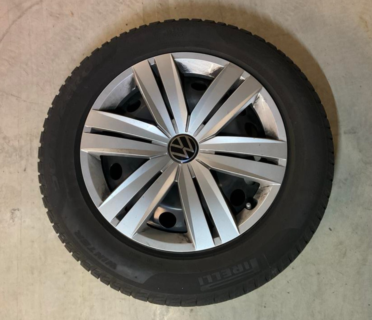 VW Touran 2.0 TDI Comfortline-image-12