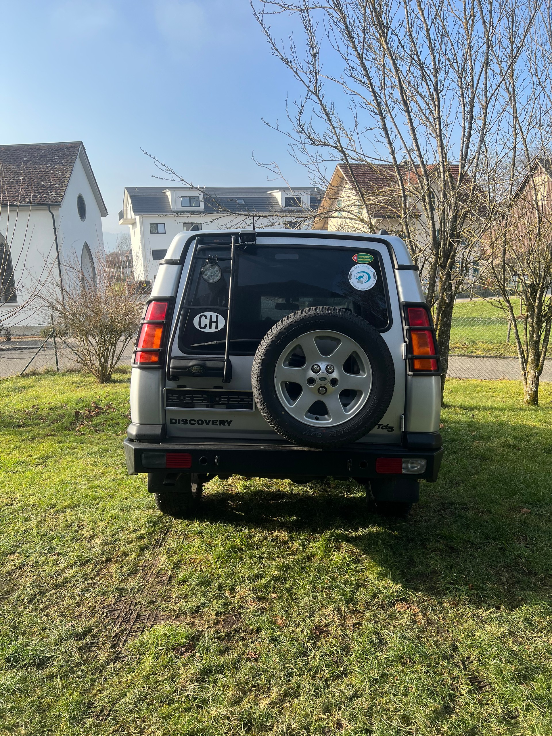 LAND ROVER Discovery 2.5 Td5 HSE-image-1