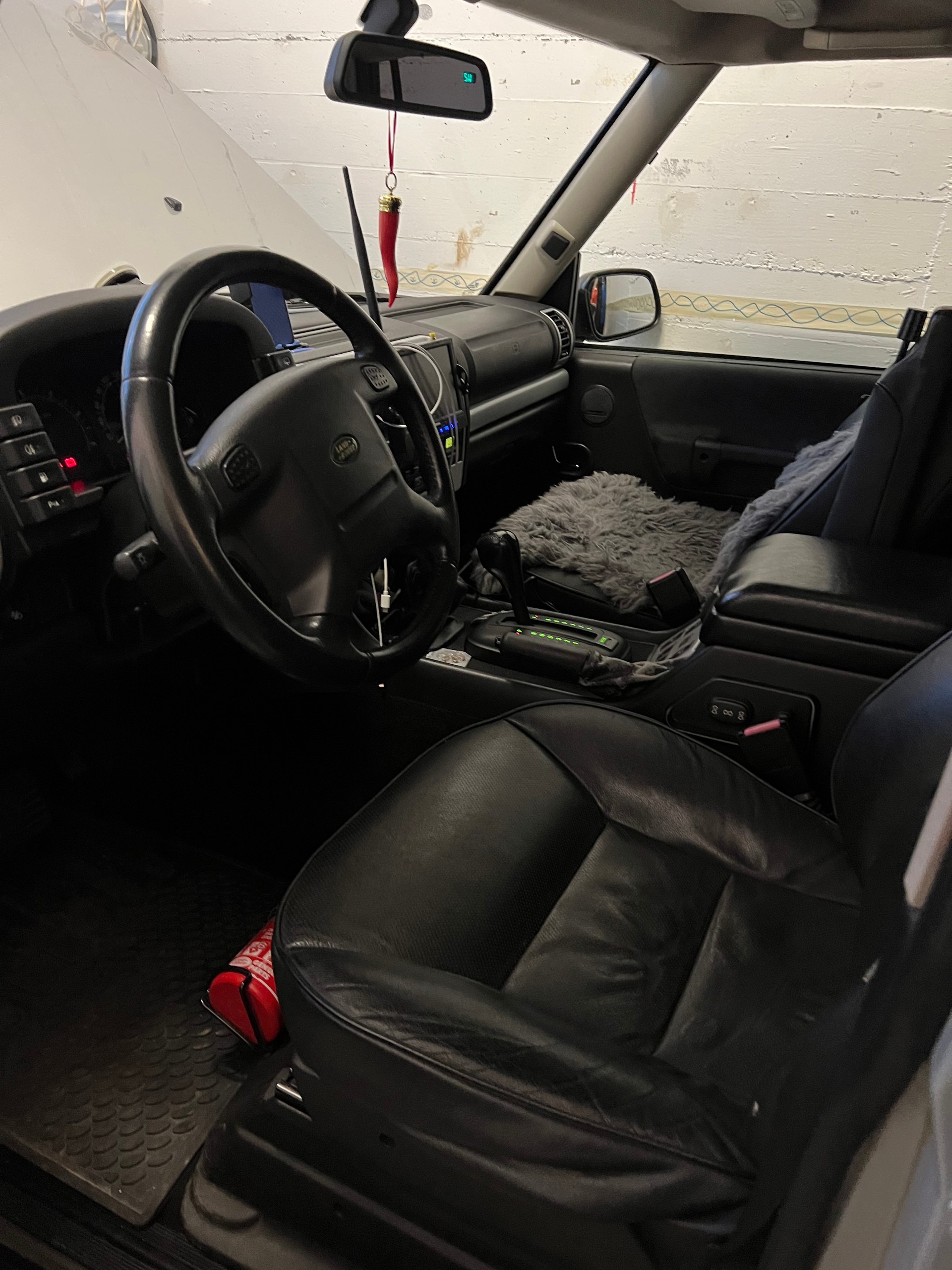 LAND ROVER Discovery 2.5 Td5 HSE-image-2