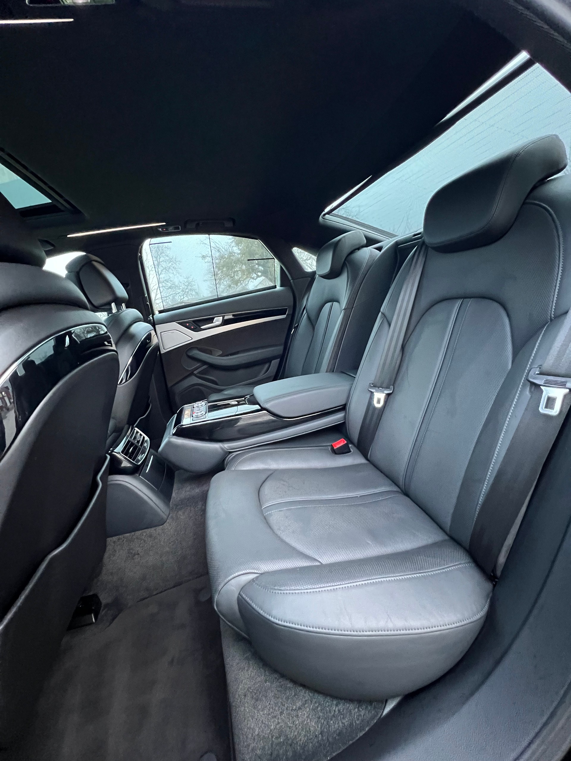 AUDI A8 3.0 TDI quattro tiptronic-image-10