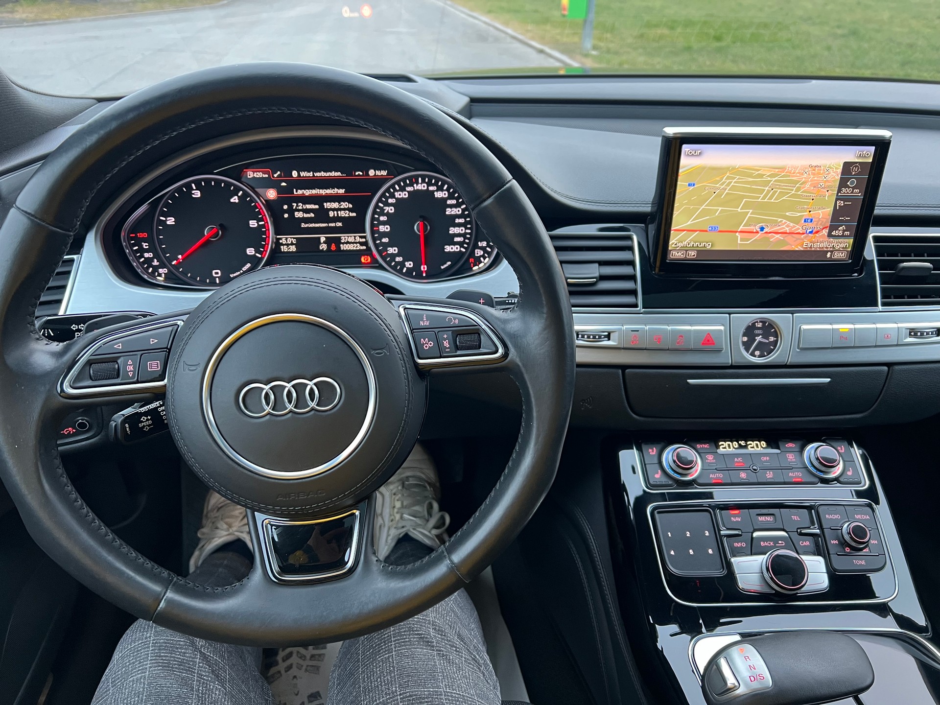 AUDI A8 3.0 TDI quattro tiptronic-image-13