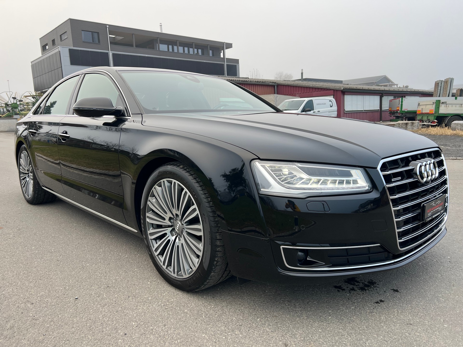 AUDI A8 3.0 TDI quattro tiptronic-image-8