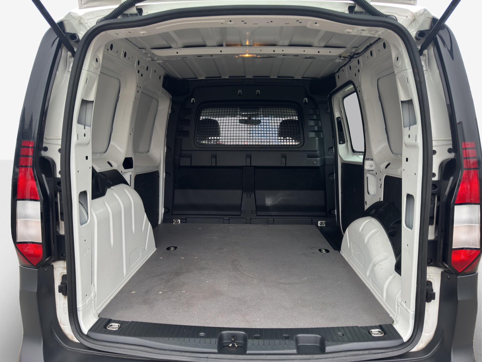 VW Caddy Cargo 2.0TDI-image-12