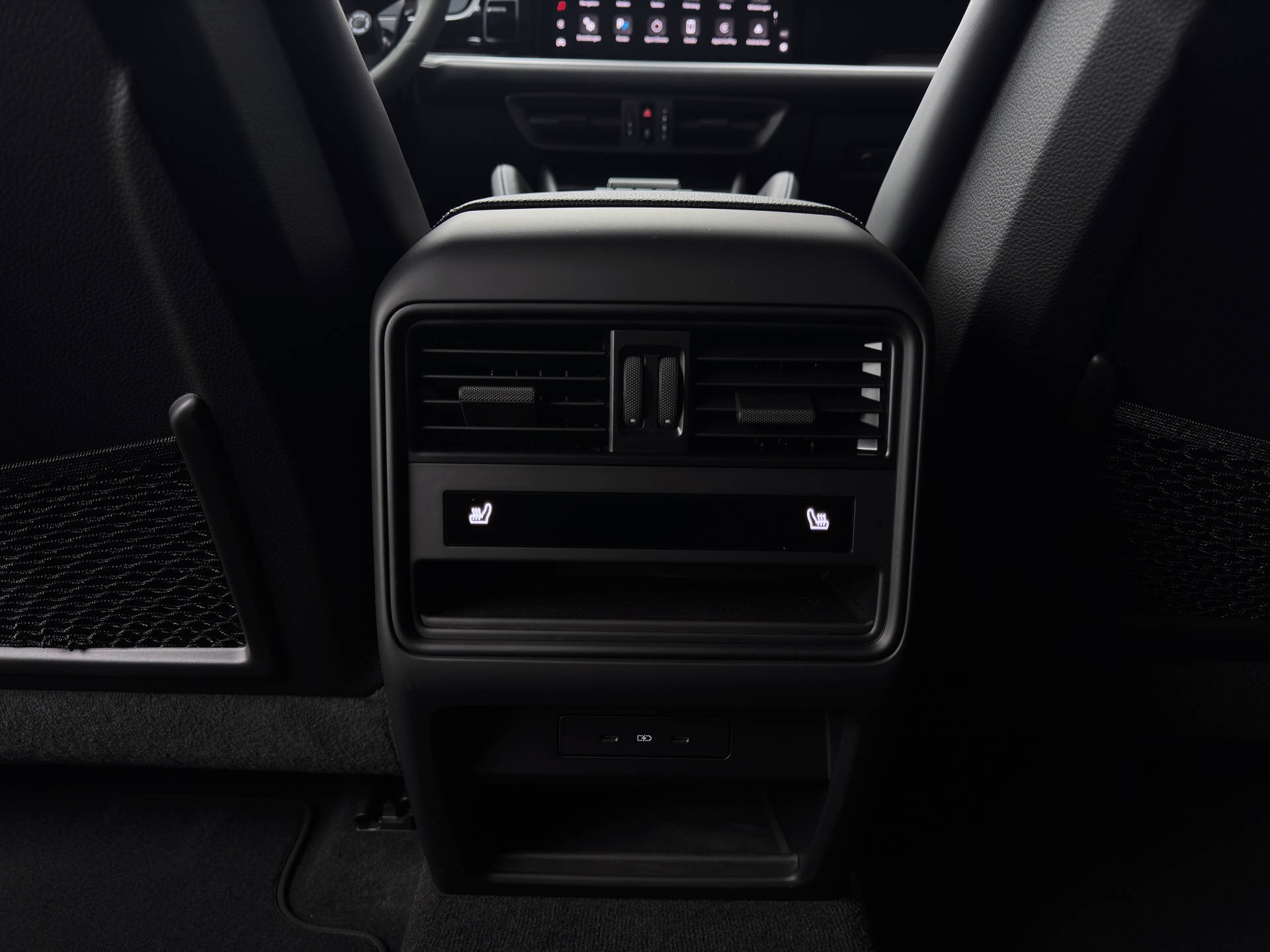 PORSCHE Cayenne Coupé-image-11