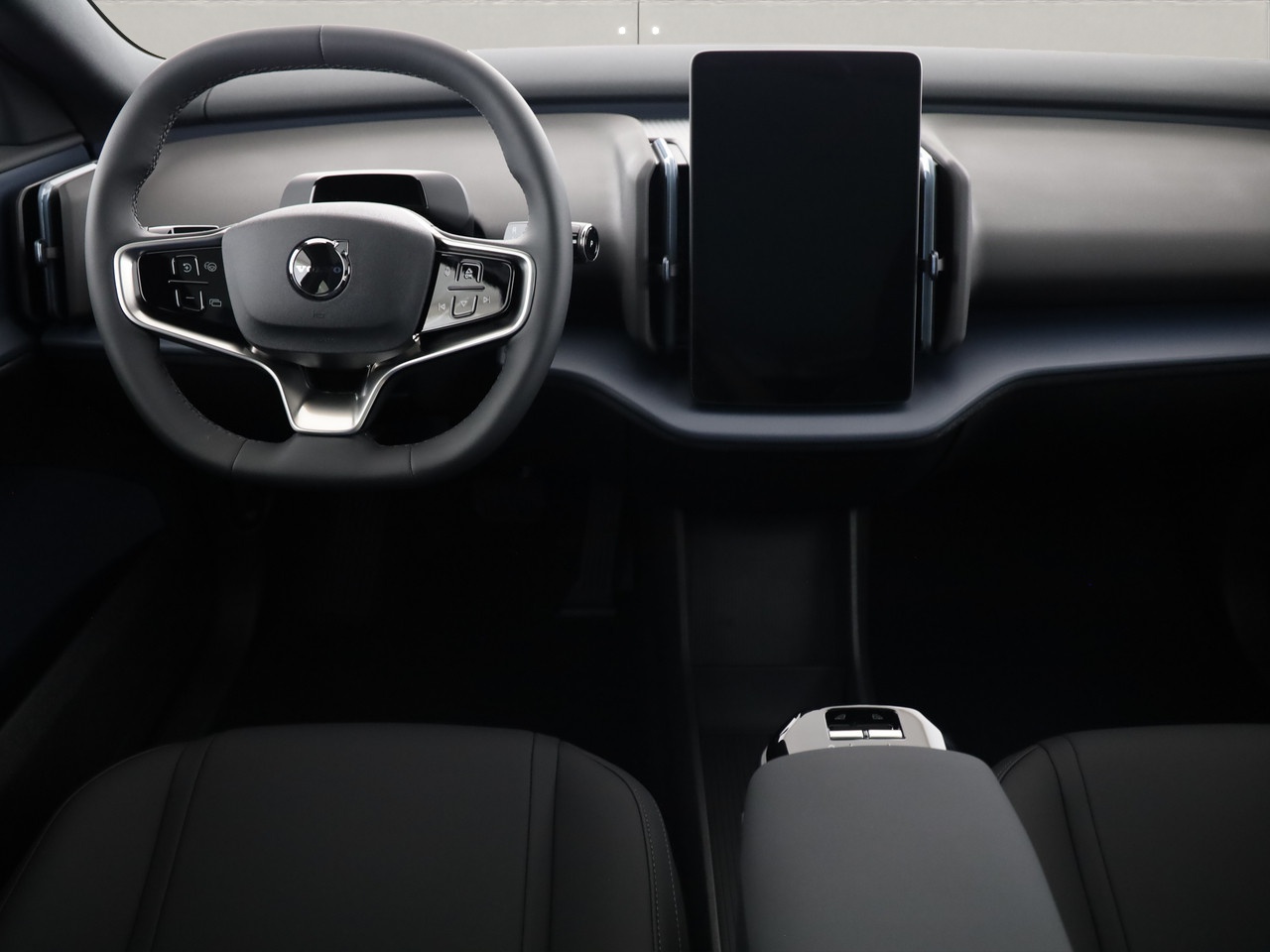 VOLVO EX30 E60 Twin Ultra Performance AWD-image-4