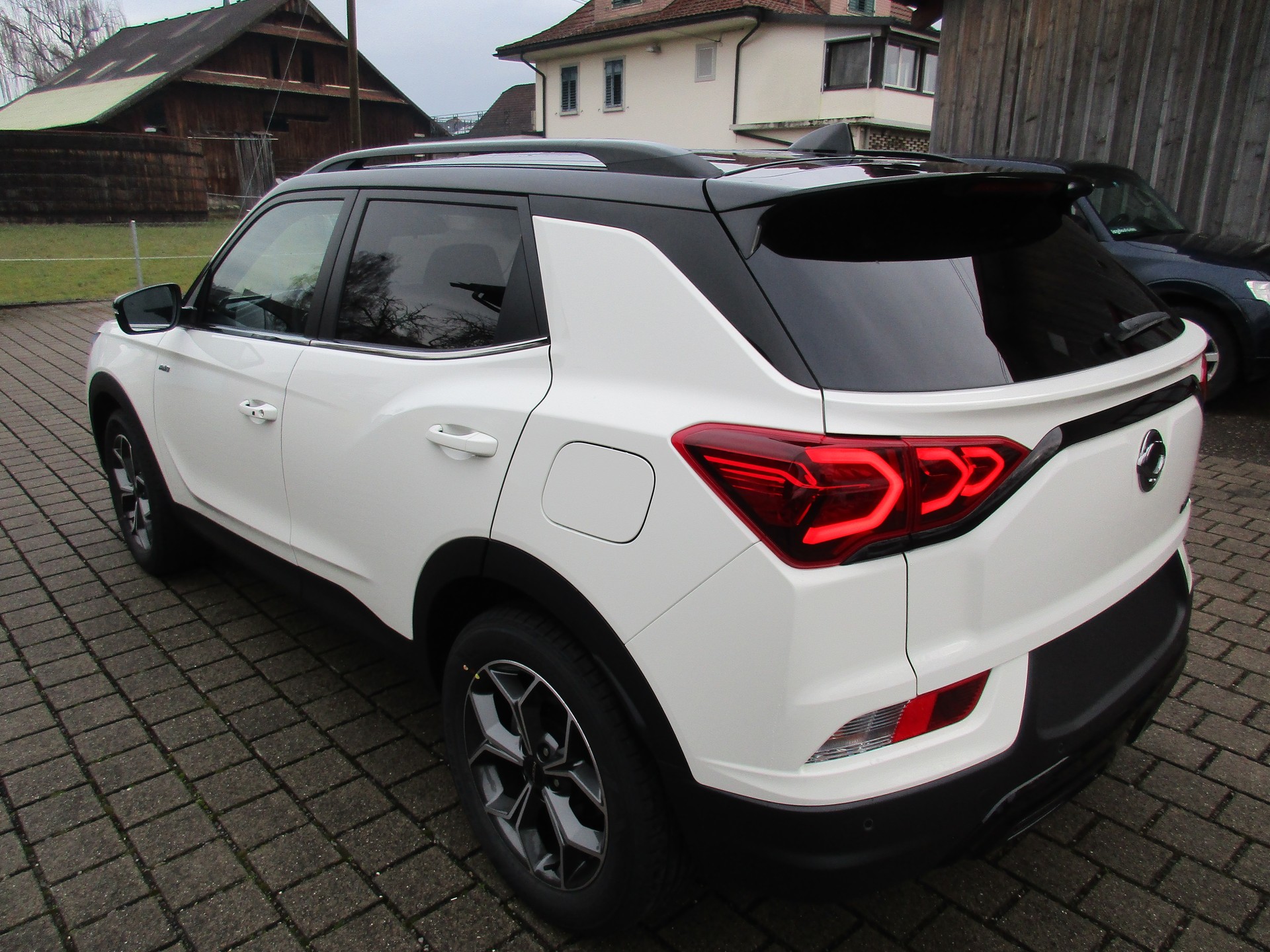 KGM-SsangYong Korando 1.5 T GDI Titanium 4WD Automat-image-1