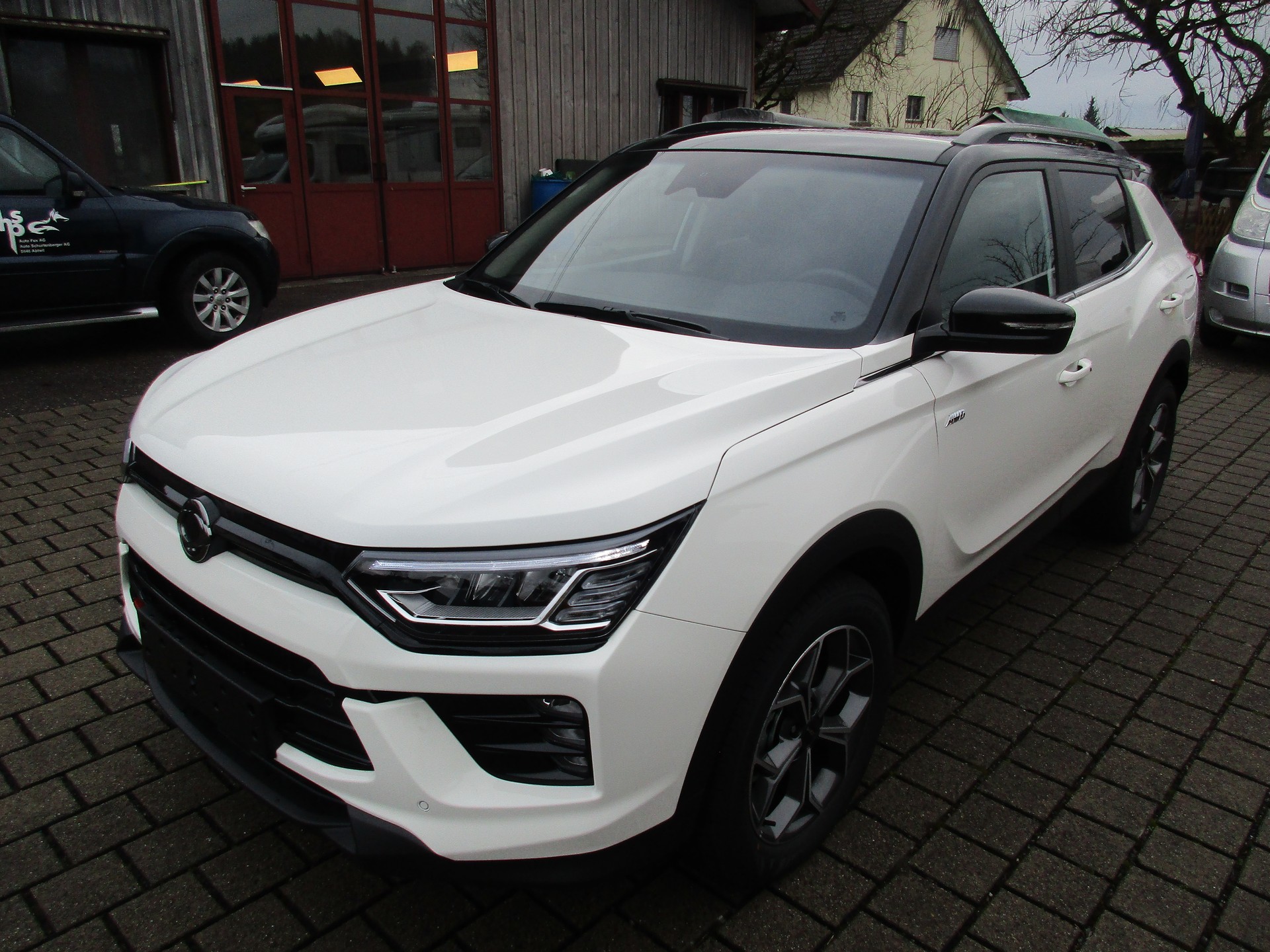 KGM-SsangYong Korando 1.5 T GDI Titanium 4WD Automat-image-0
