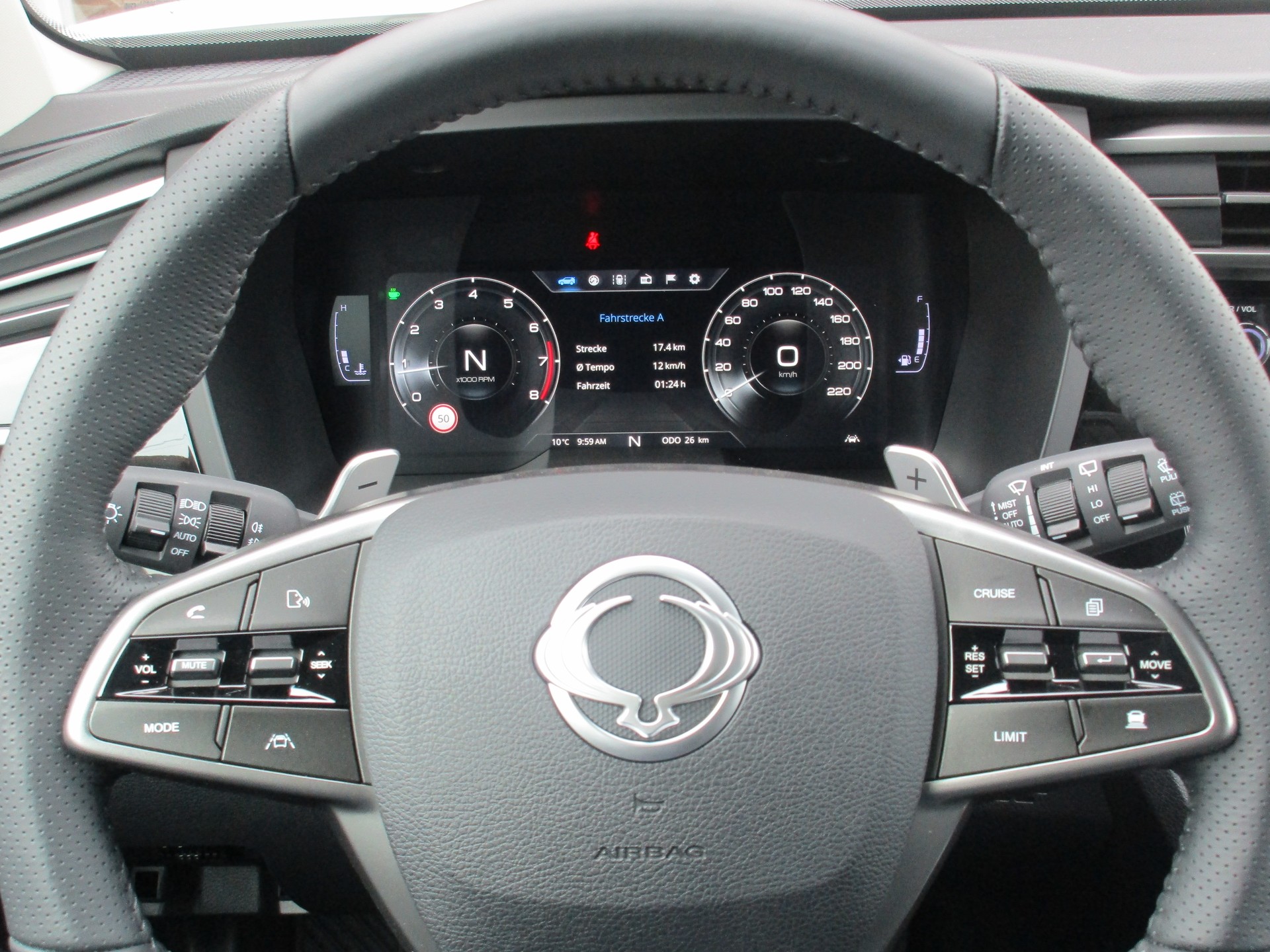 KGM-SsangYong Korando 1.5 T GDI Titanium 4WD Automat-image-12