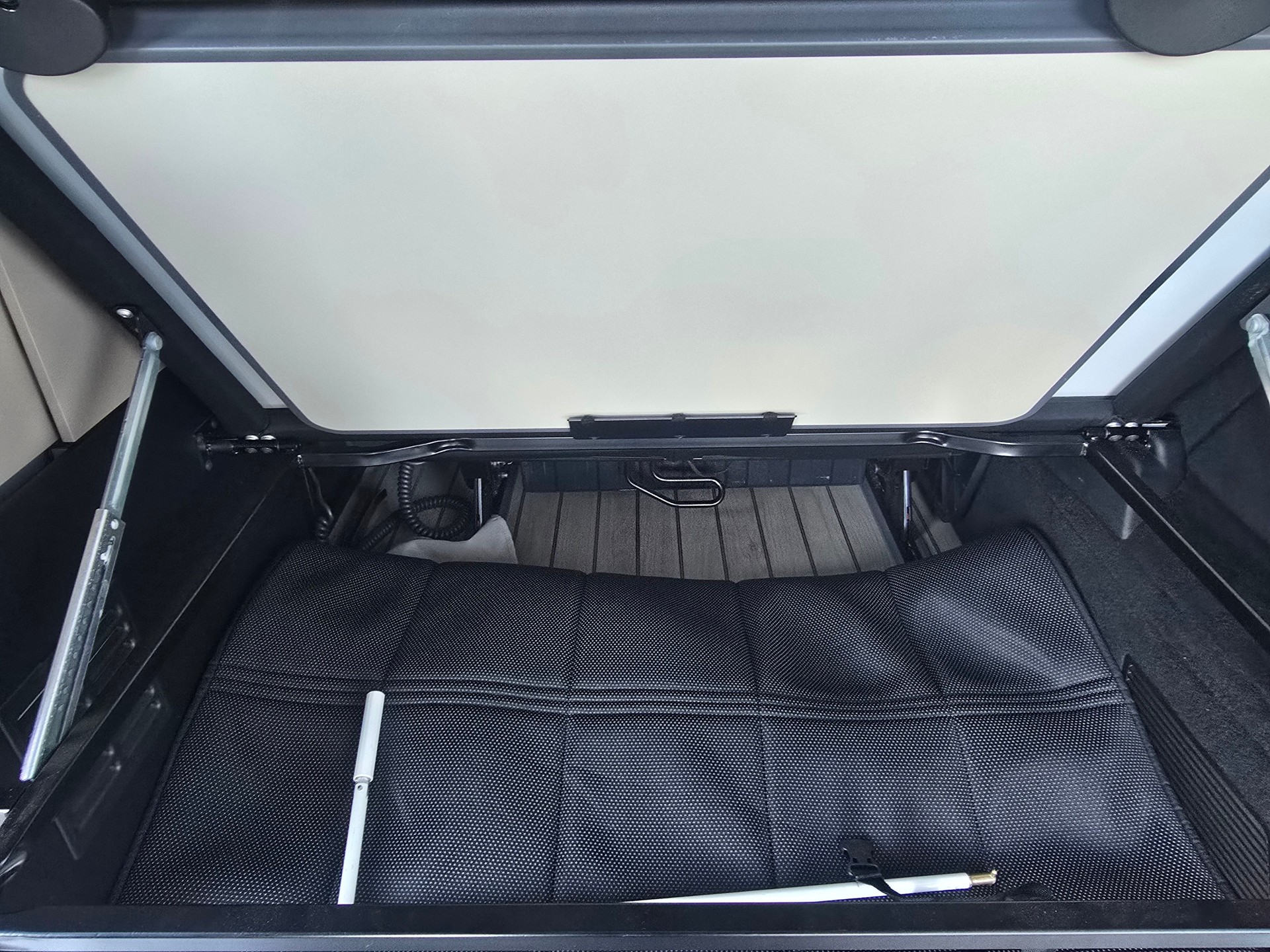 MERCEDES-BENZ Marco Polo 300 d 4M Automat AHK Standheizung-image-28